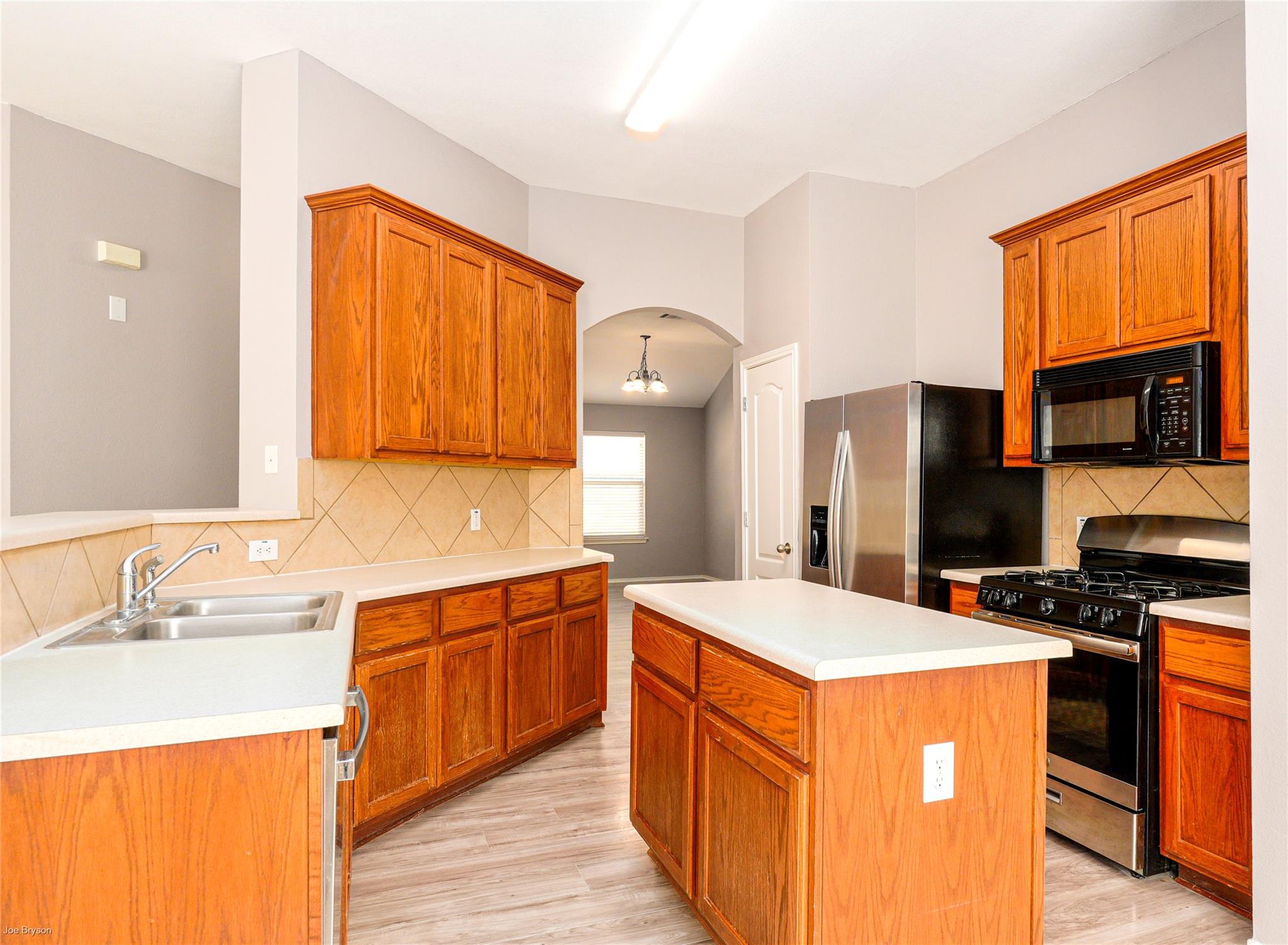 249 Ashwood N, Kyle, TX 78640