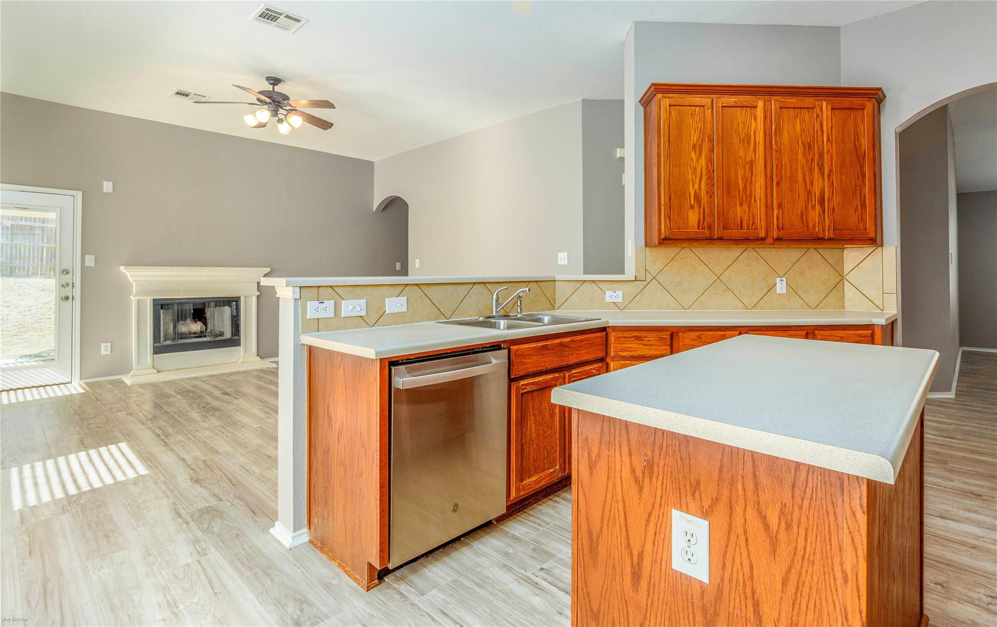 249 Ashwood N, Kyle, TX 78640