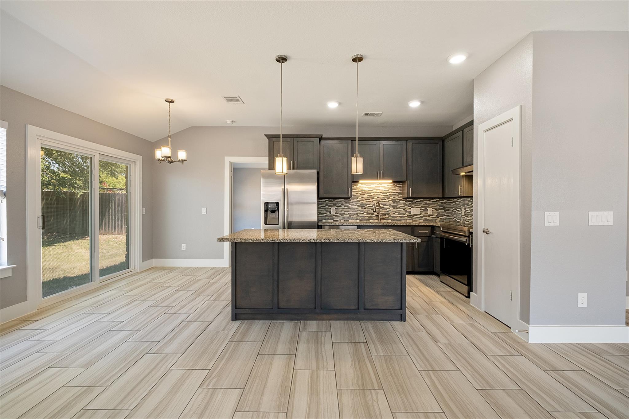 902 LOW BRIM Cv, Pflugerville, TX 78660