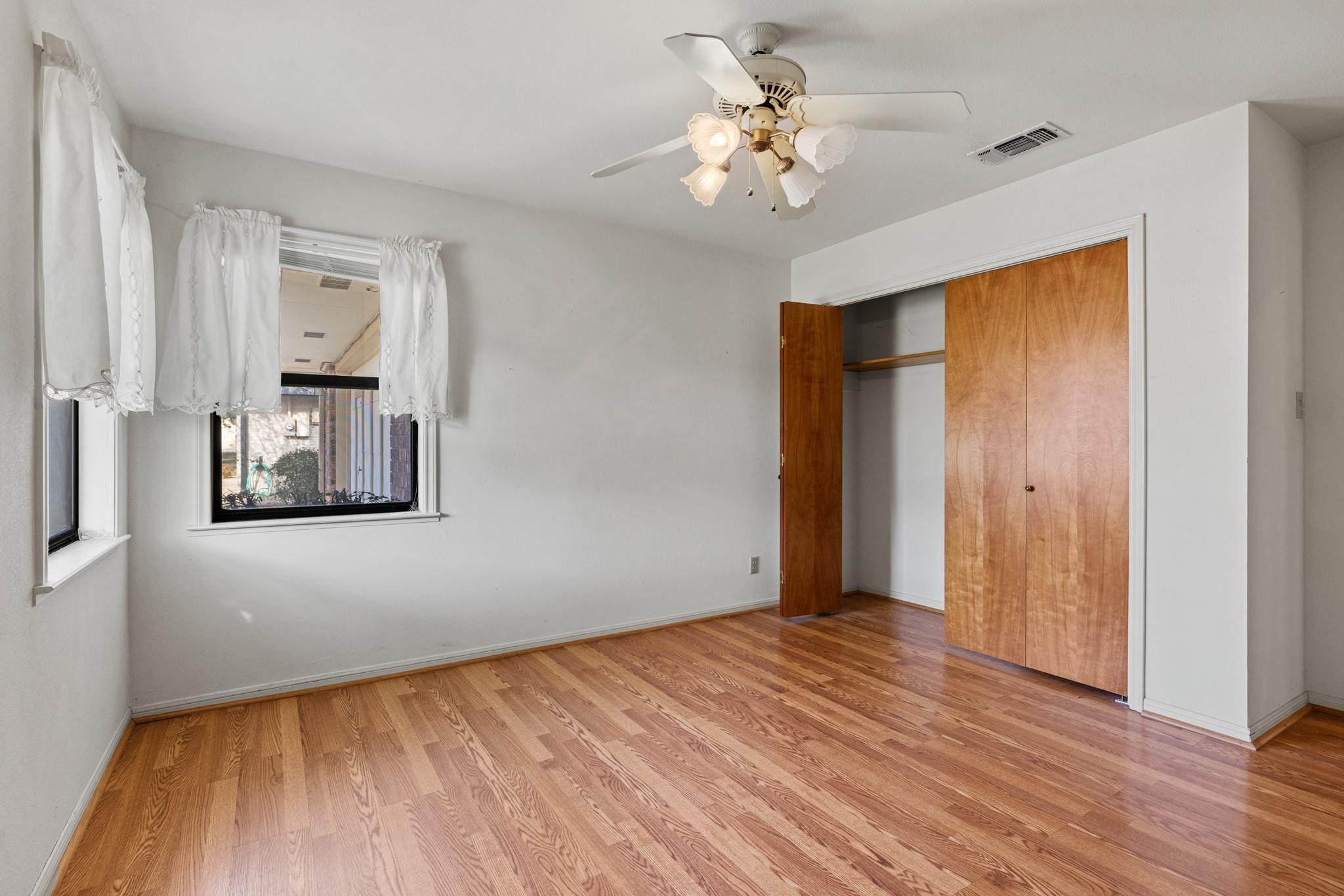 108 Tanglewood Dr, Fredericksburg, TX 78624