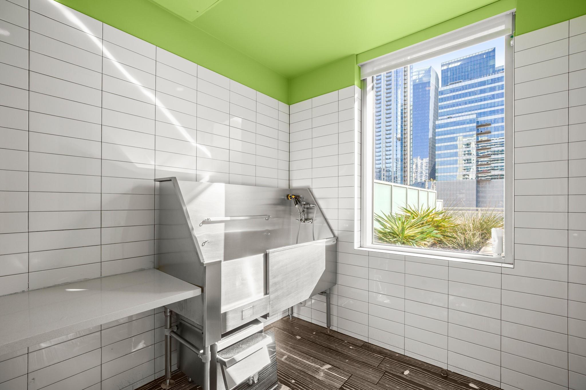 222 West Ave # 2012, Austin, TX 78701