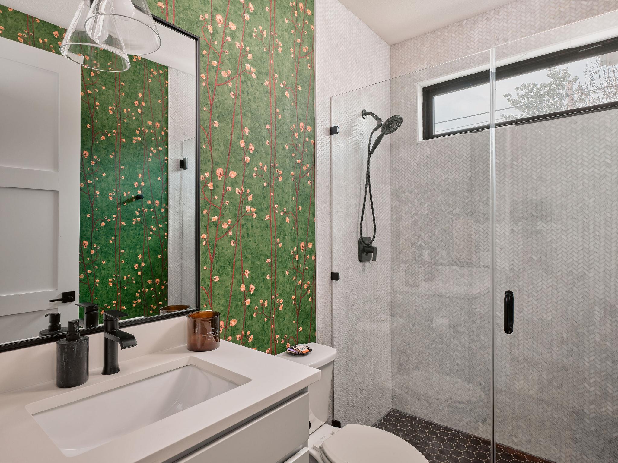 1101 1/2 Fiesta St # 1, Austin, TX 78702