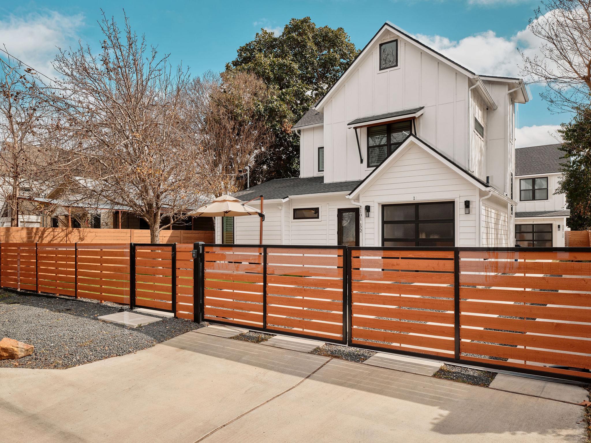 1101 1/2 Fiesta St # 1, Austin, TX 78702