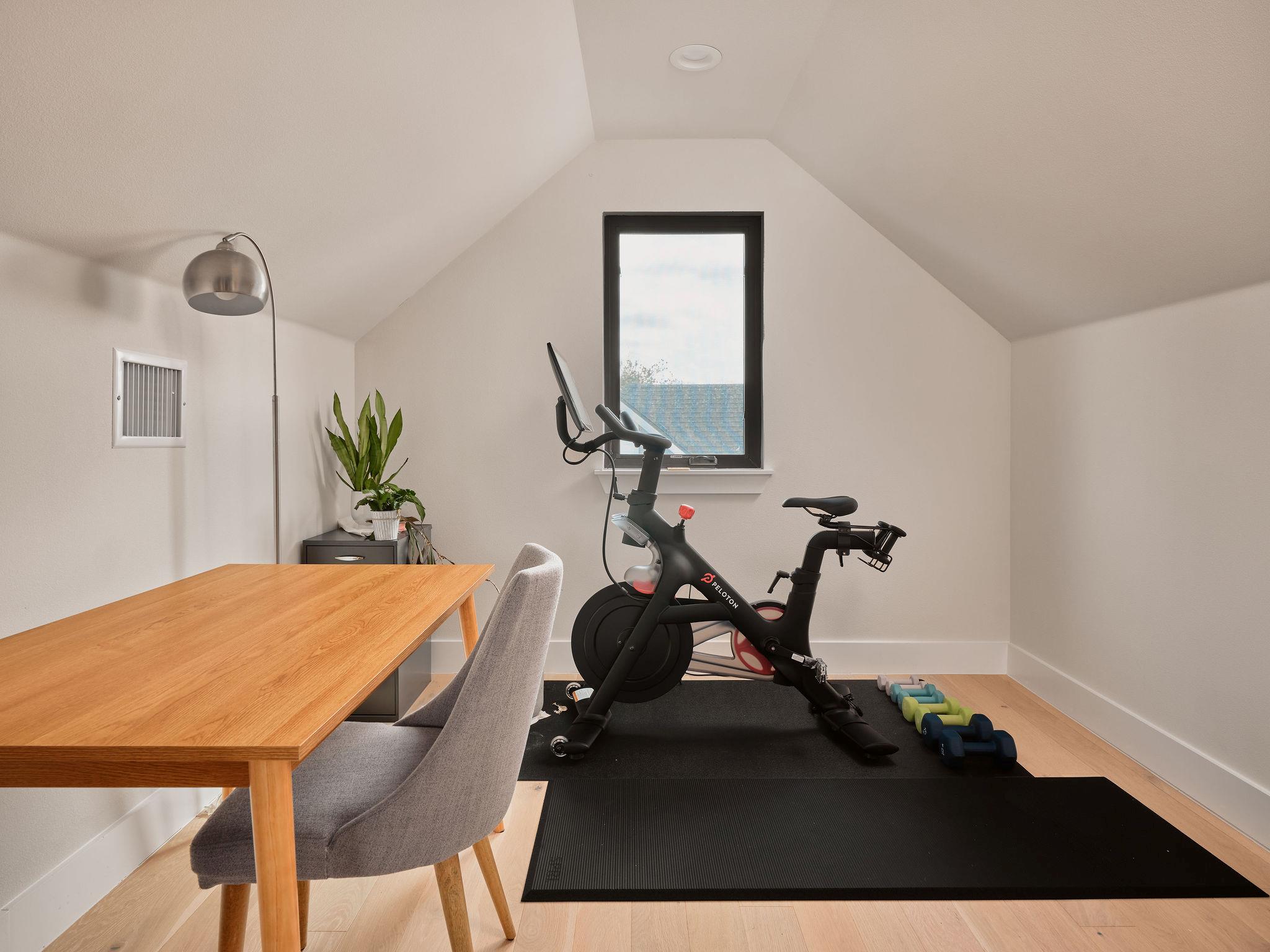 1101 1/2 Fiesta St # 1, Austin, TX 78702