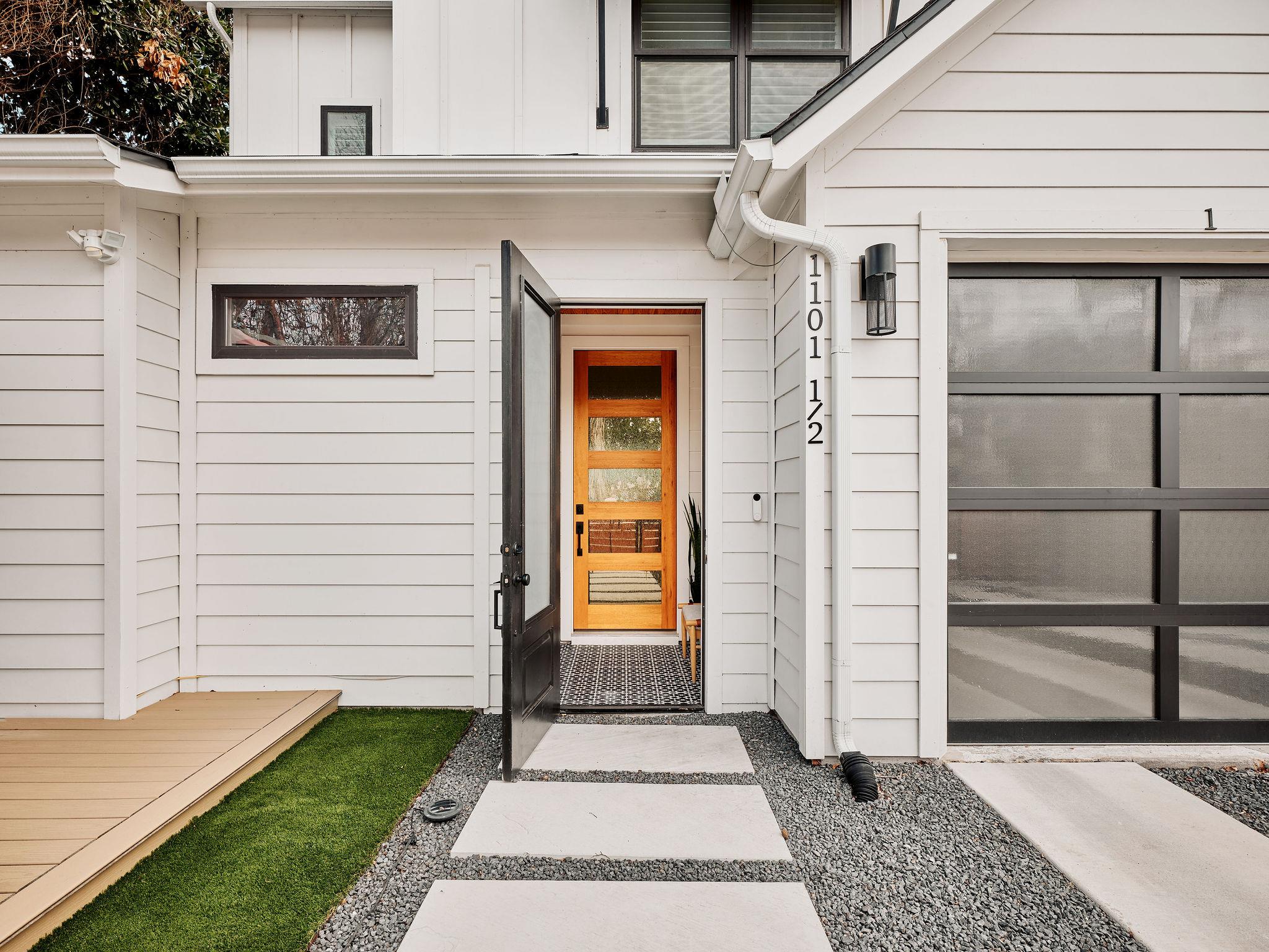 1101 1/2 Fiesta St # 1, Austin, TX 78702