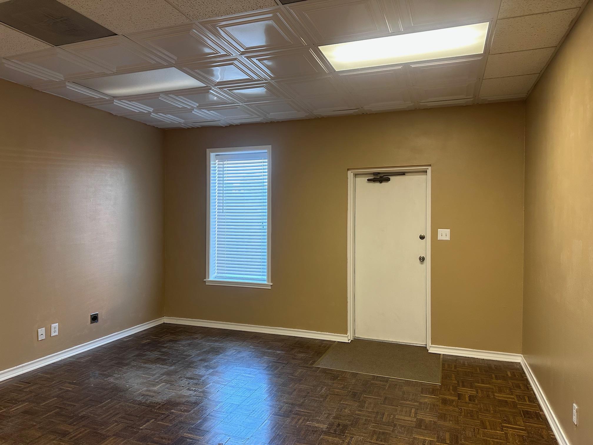 702 Chestnut St St # 106, Bastrop, TX 78602