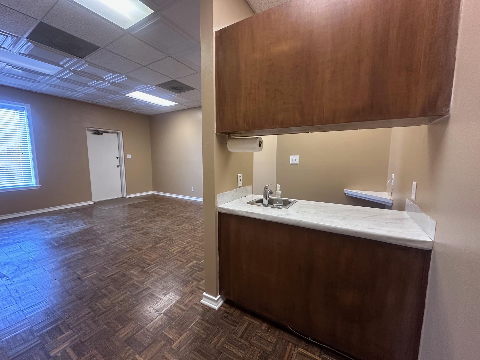 702 Chestnut St St # 106, Bastrop, TX 78602