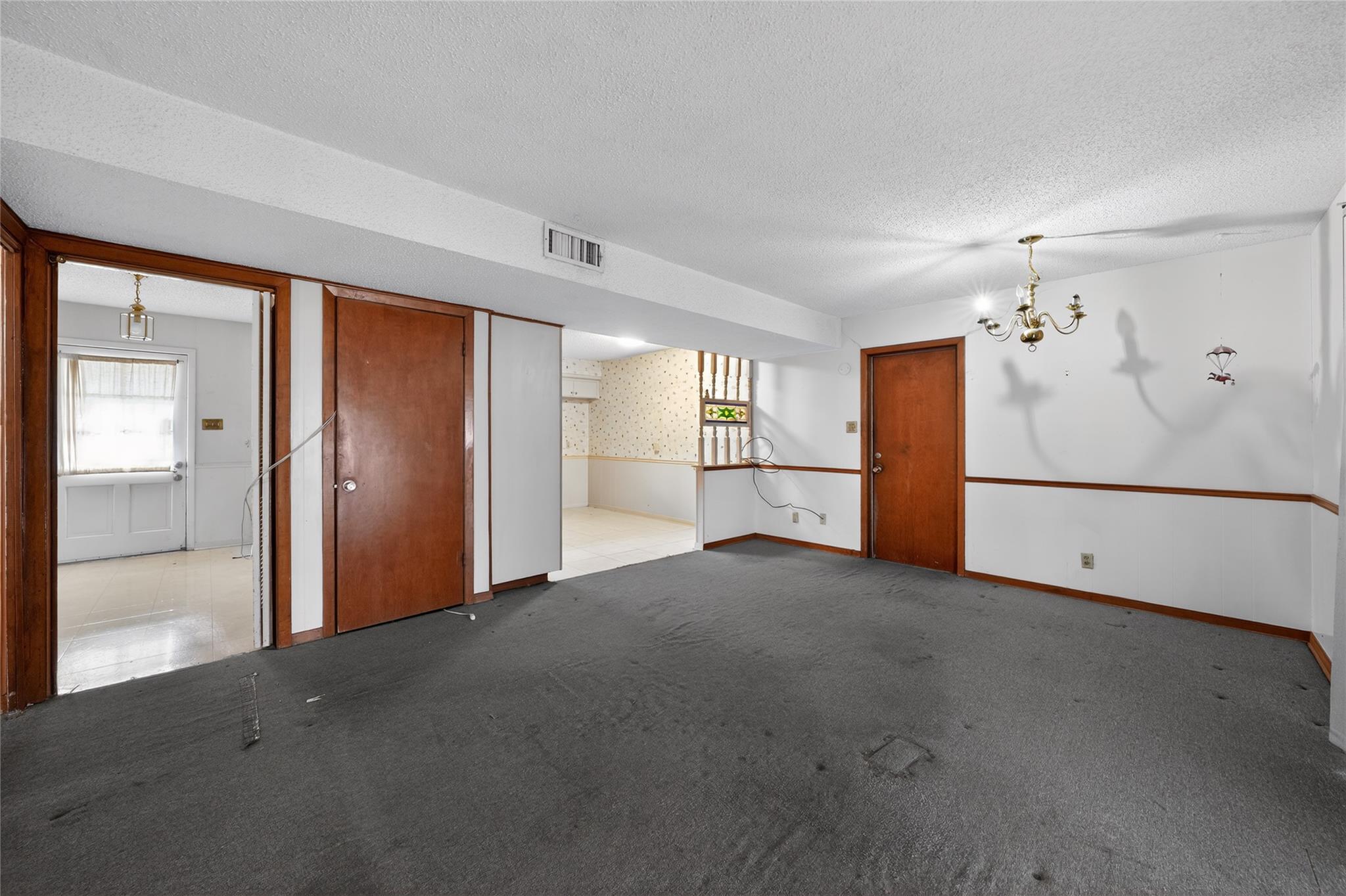 2112 Vanderbilt Ln, Austin, TX 78723