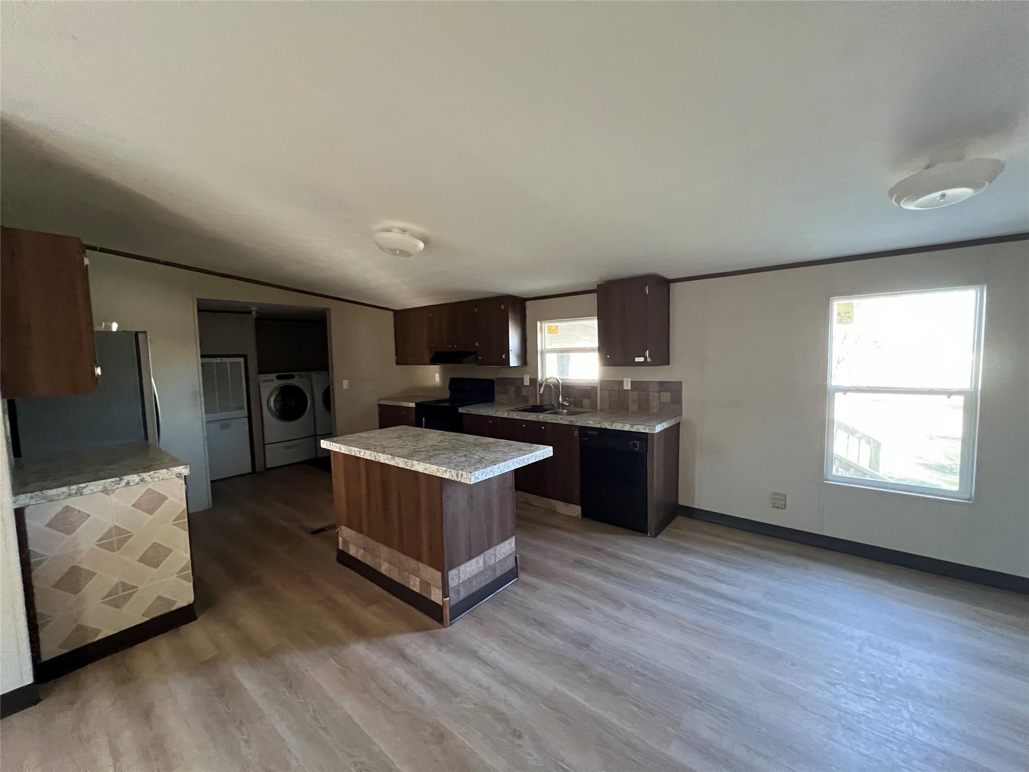 119 Camino De Agua, Elgin, TX 78621