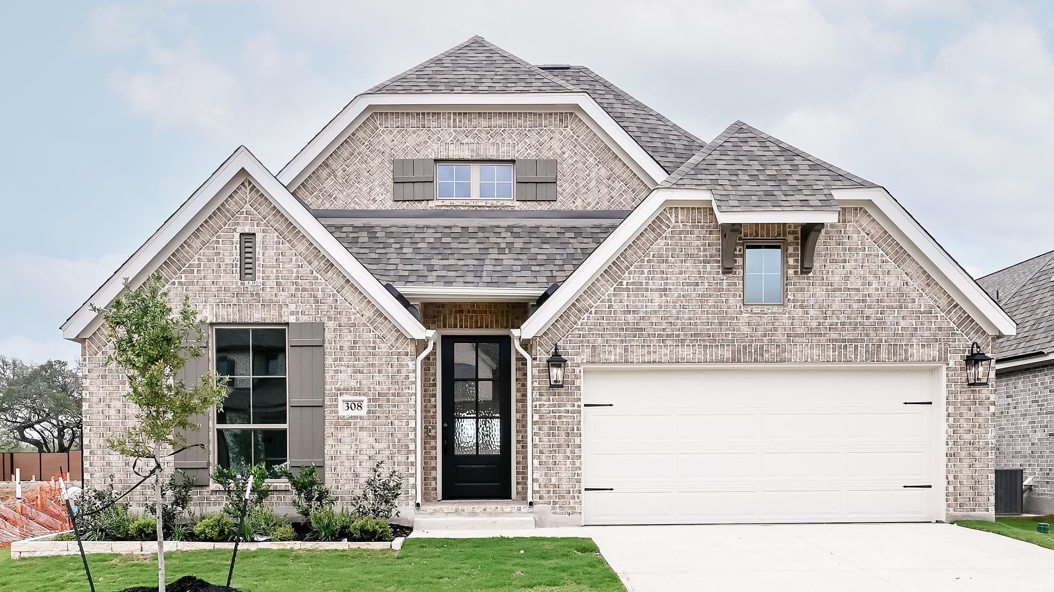 308 Foxfire Cv, Lockhart, TX 78644