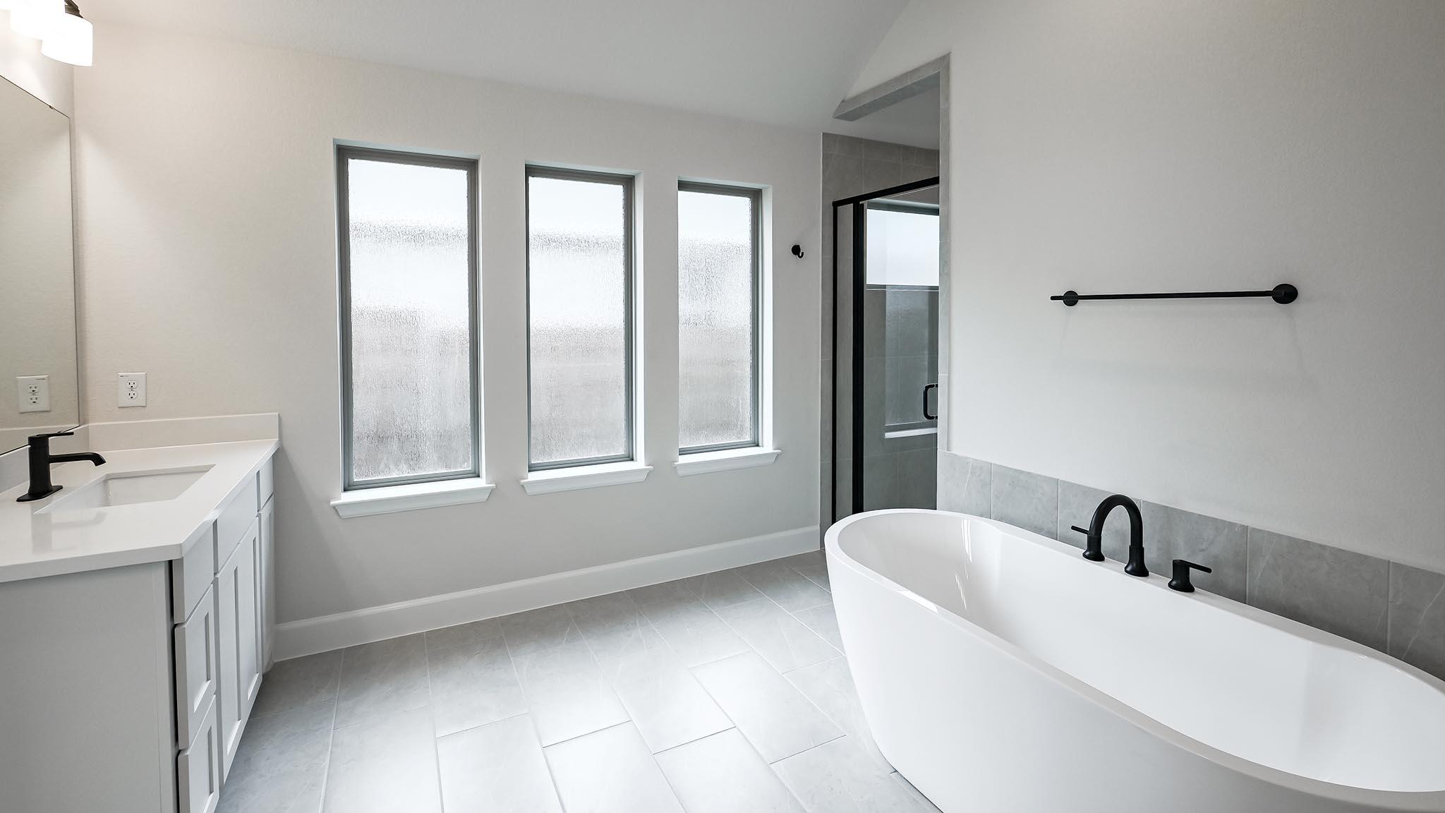 308 Foxfire Cv, Lockhart, TX 78644