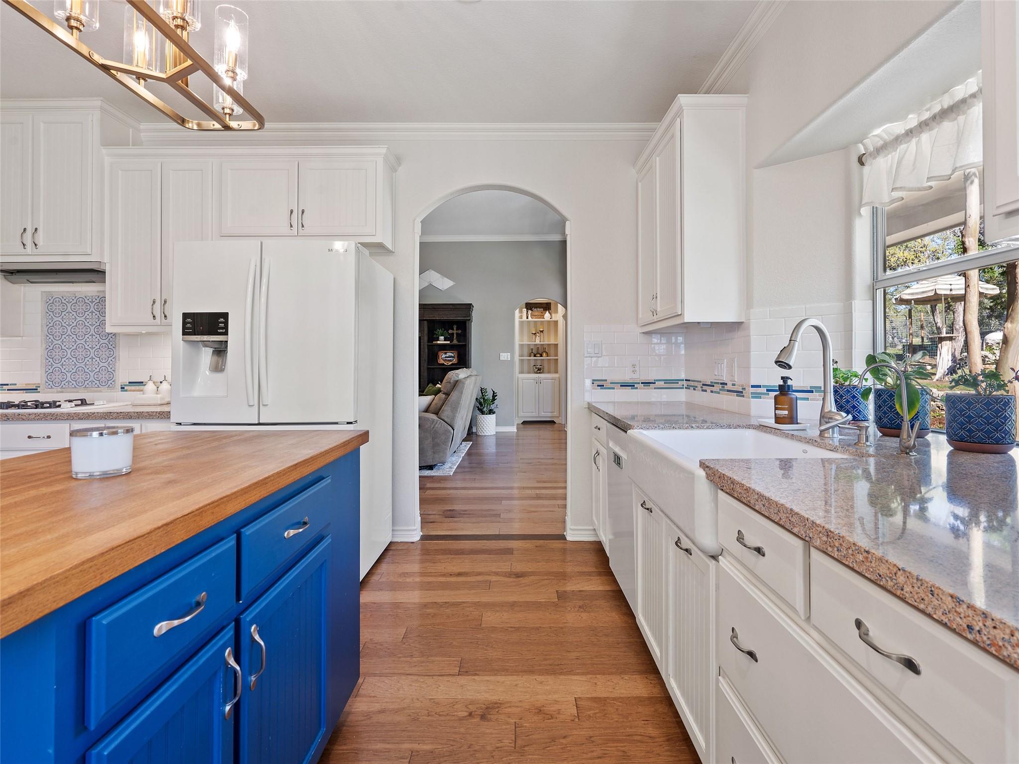 12303 Triple Creek Cir, Dripping Springs, TX 78620