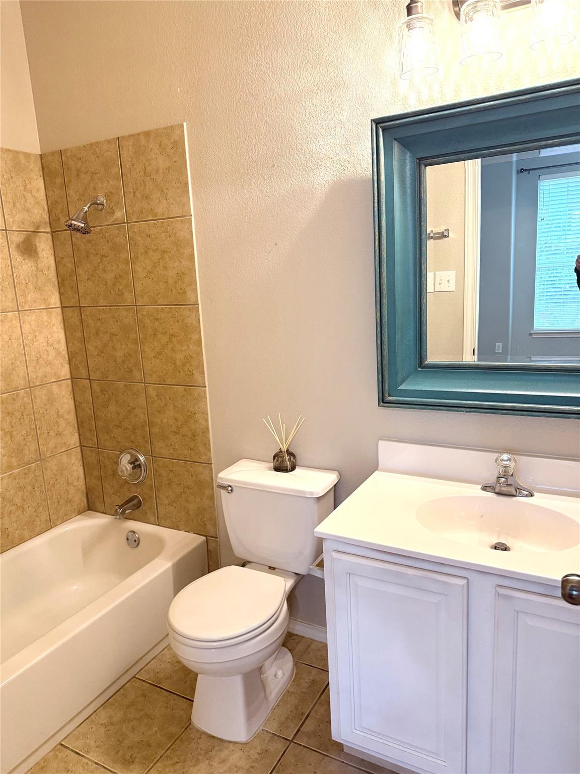 20975 Waterside Dr # 35, Lago Vista, TX 78645