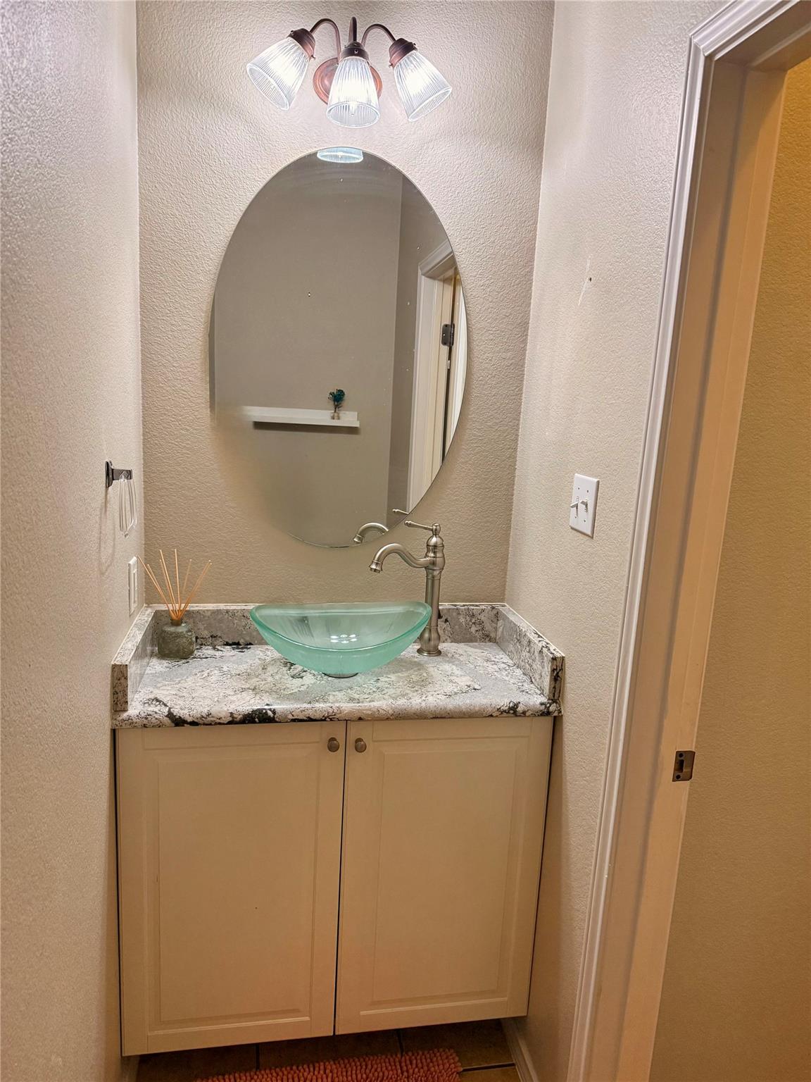 20975 Waterside Dr # 35, Lago Vista, TX 78645