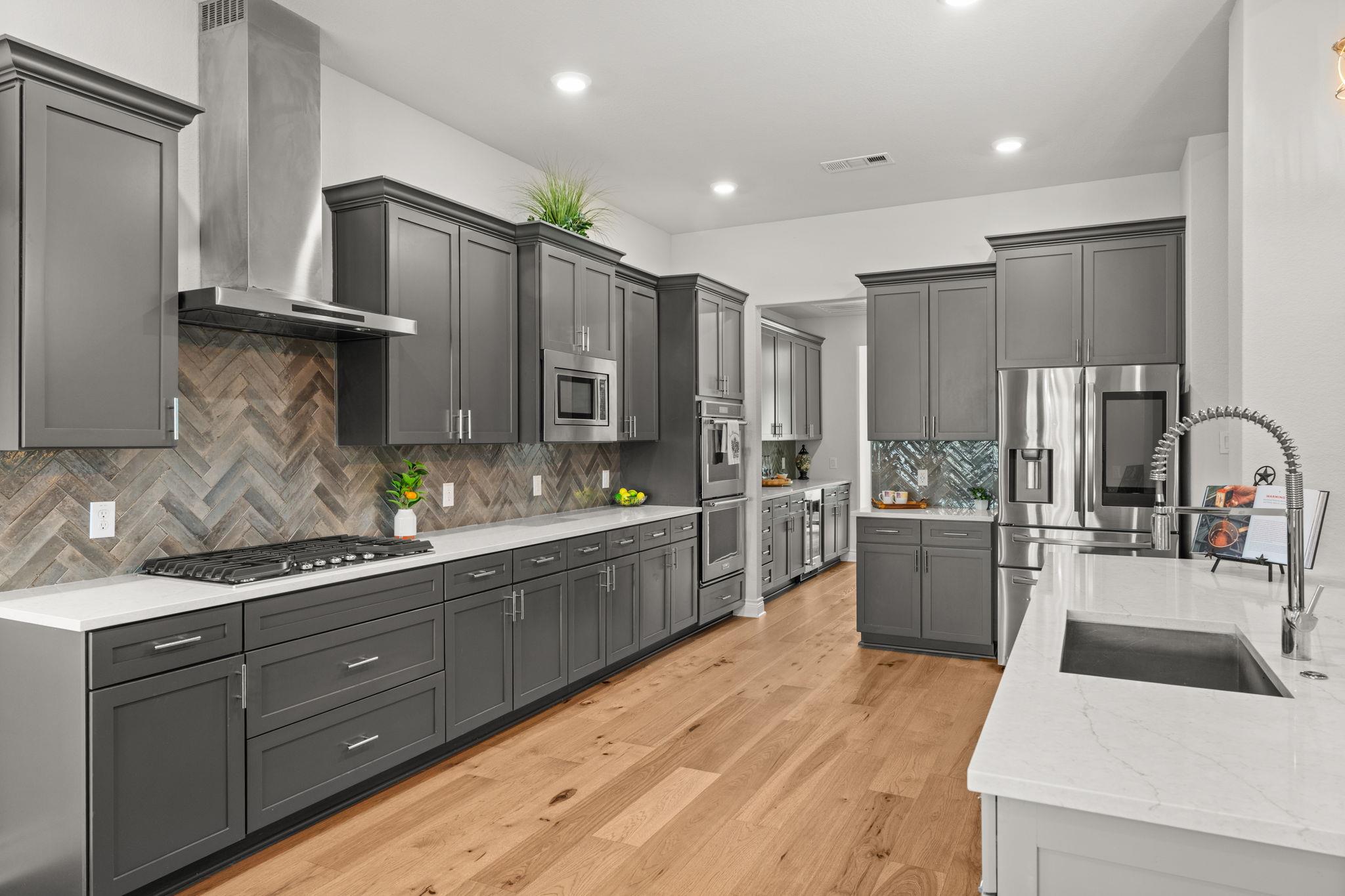 705 Spicewood Trails Dr, Spicewood, TX 78669