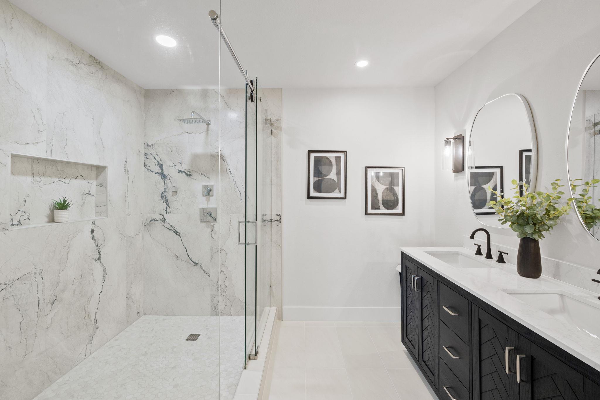 9420 Shady Oaks Dr, Austin, TX 78729