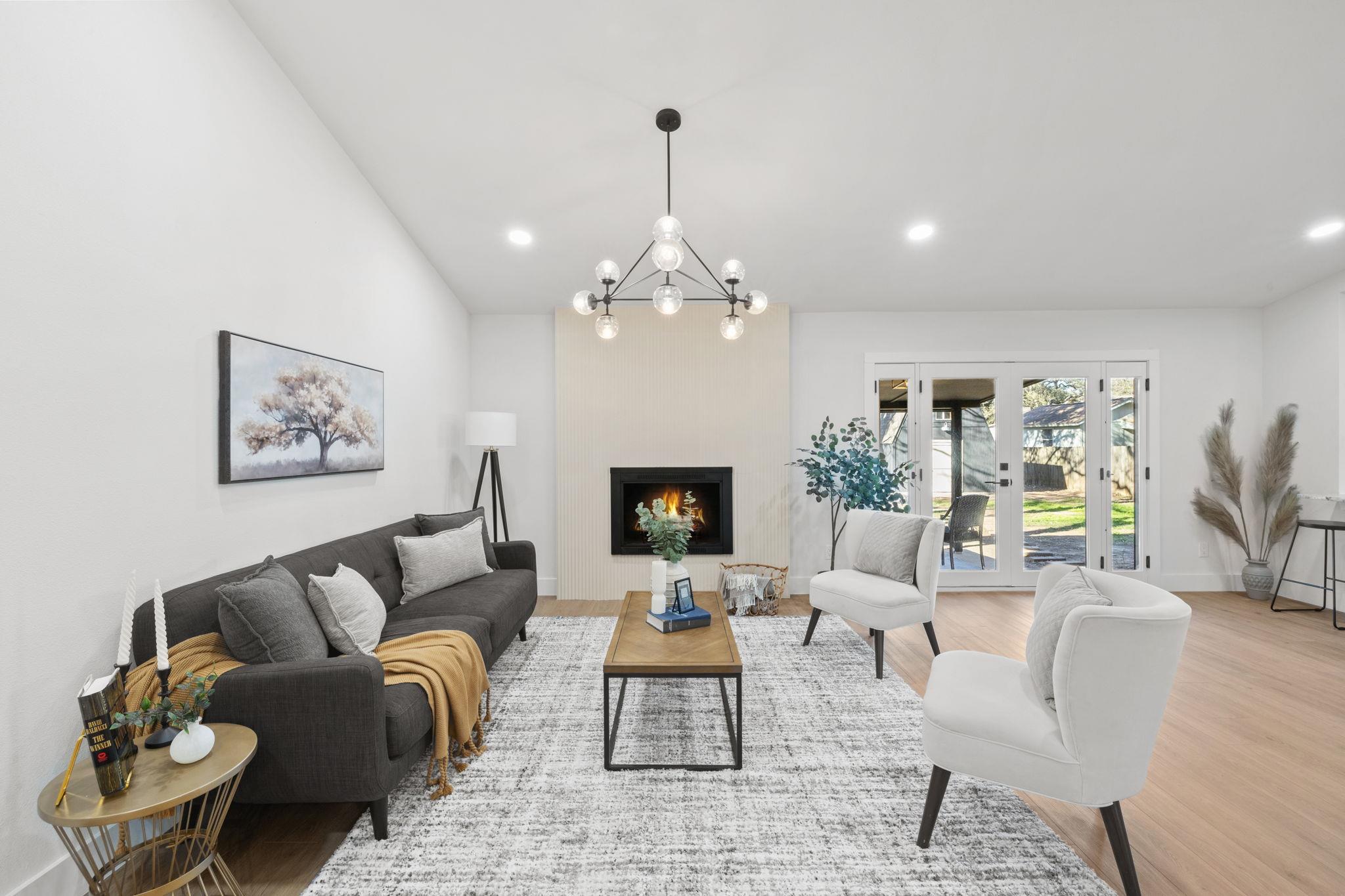 9420 Shady Oaks Dr, Austin, TX 78729