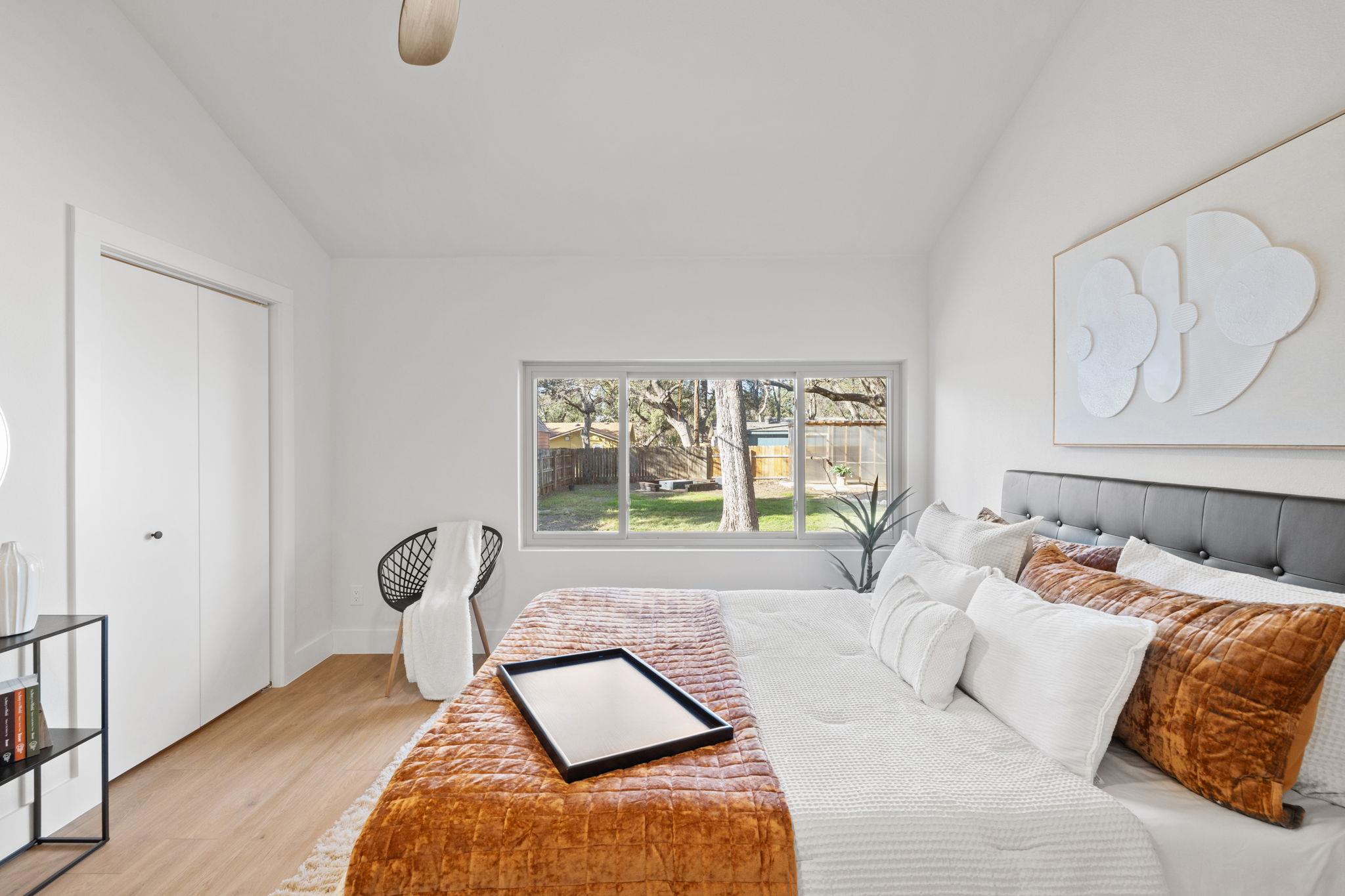 9420 Shady Oaks Dr, Austin, TX 78729