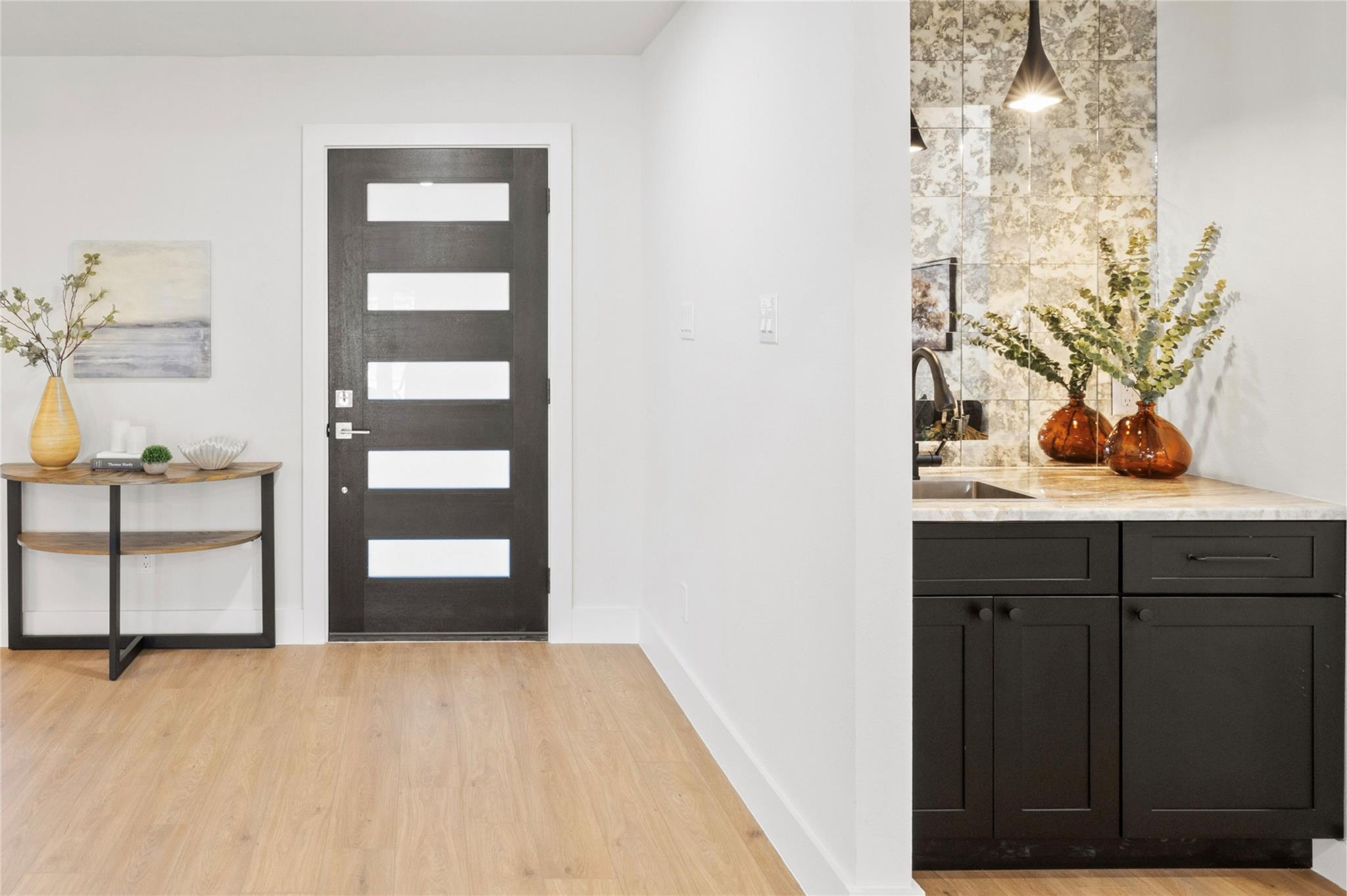 9420 Shady Oaks Dr, Austin, TX 78729