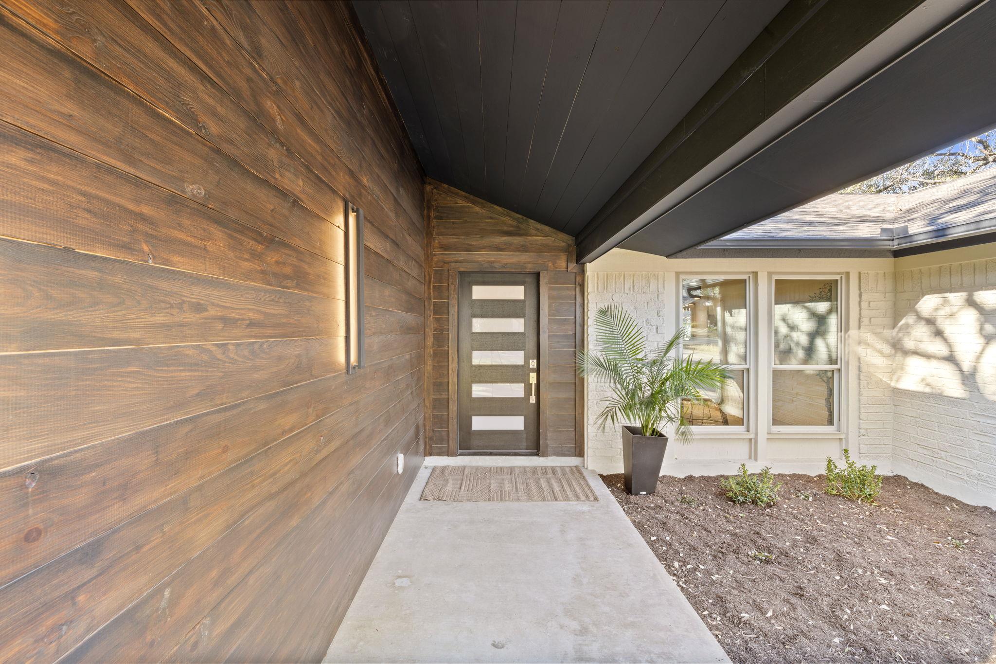 9420 Shady Oaks Dr, Austin, TX 78729