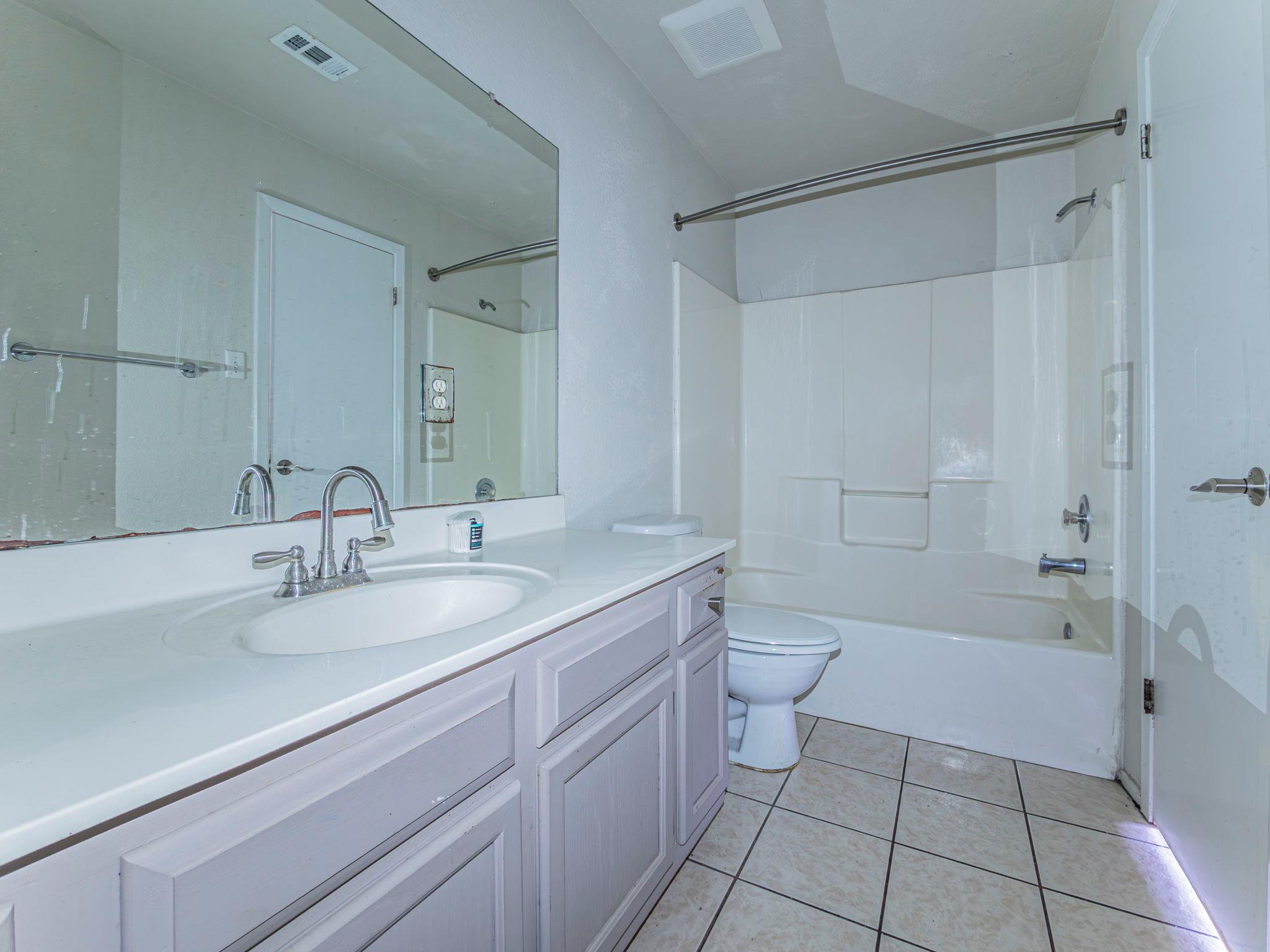 909 W Rundberg Ln, Austin, TX 78758