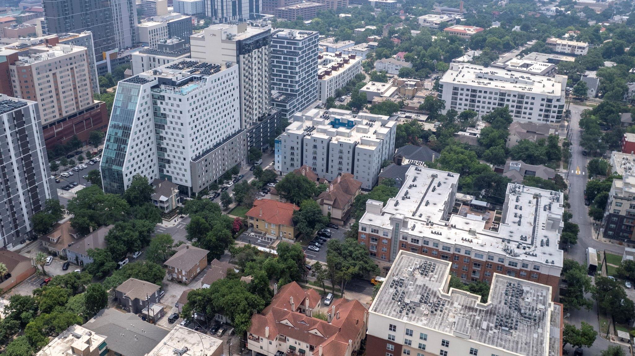 2110 Rio Grande St # 207, Austin, TX 78705