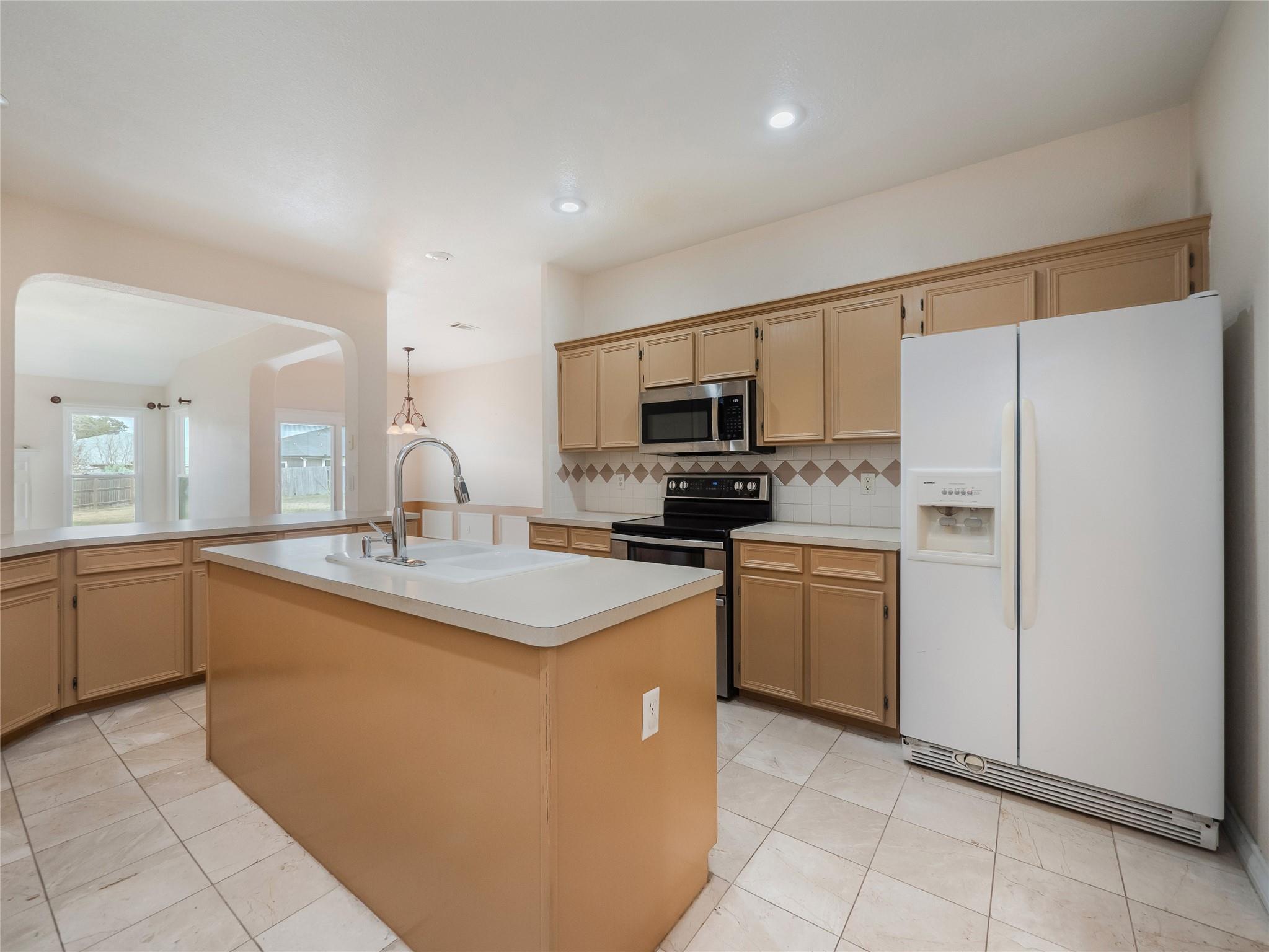 2210 Calumet Dr, Harker Heights, TX 76548