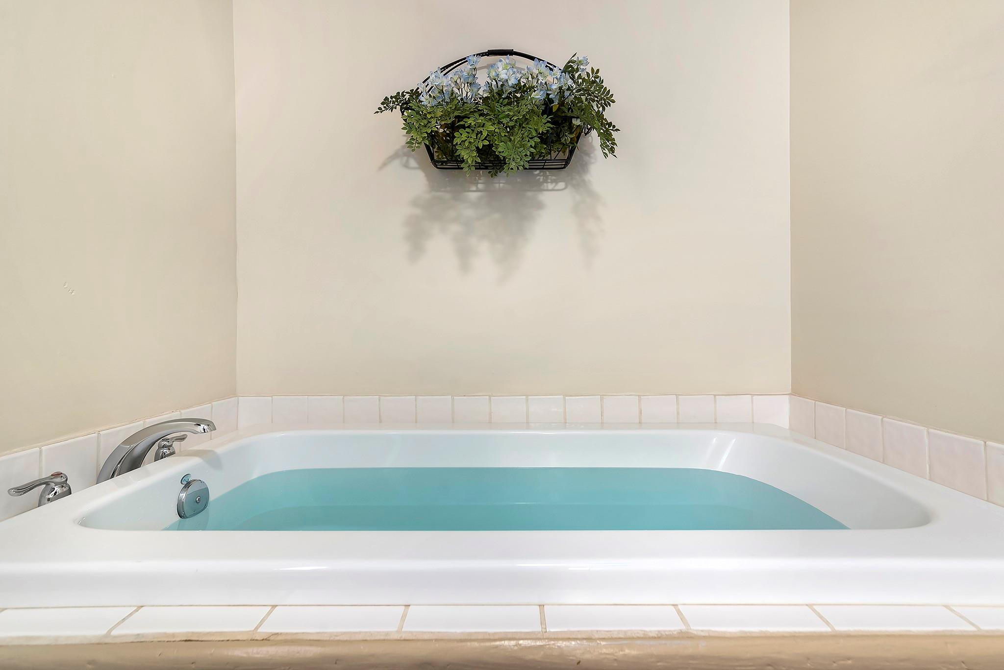 104 Austin St # B, Fredericksburg, TX 78624