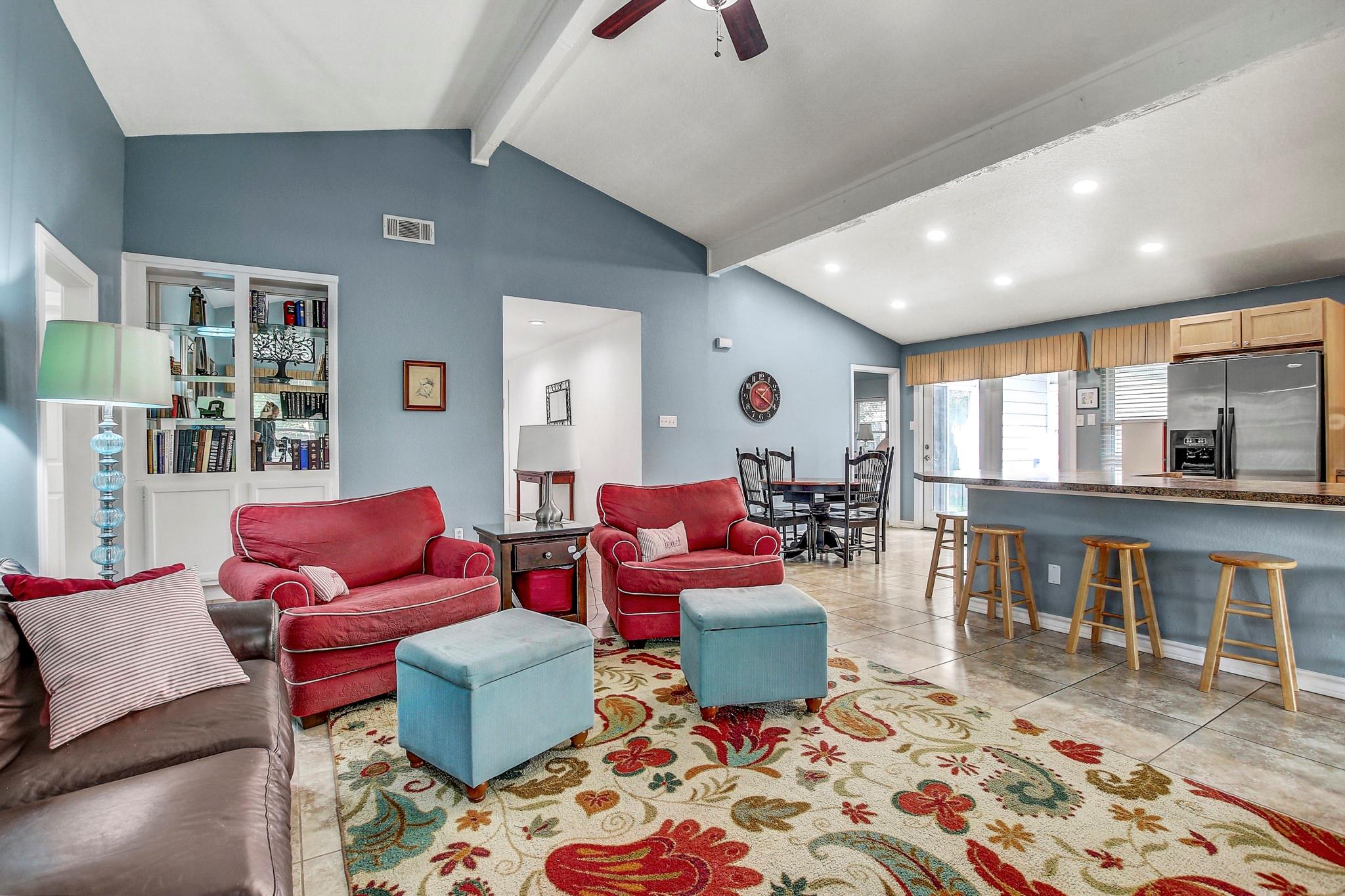 1715 Foxfire Dr, Round Rock, TX 78681