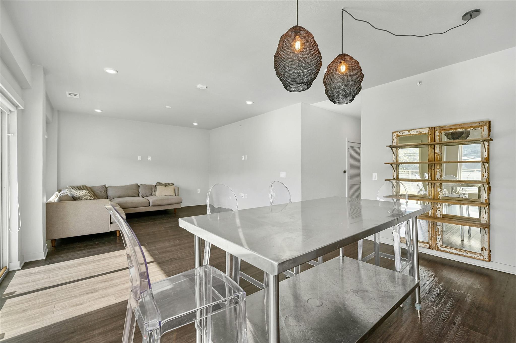 4361 S Congress Ave # 129, Austin, TX 78745