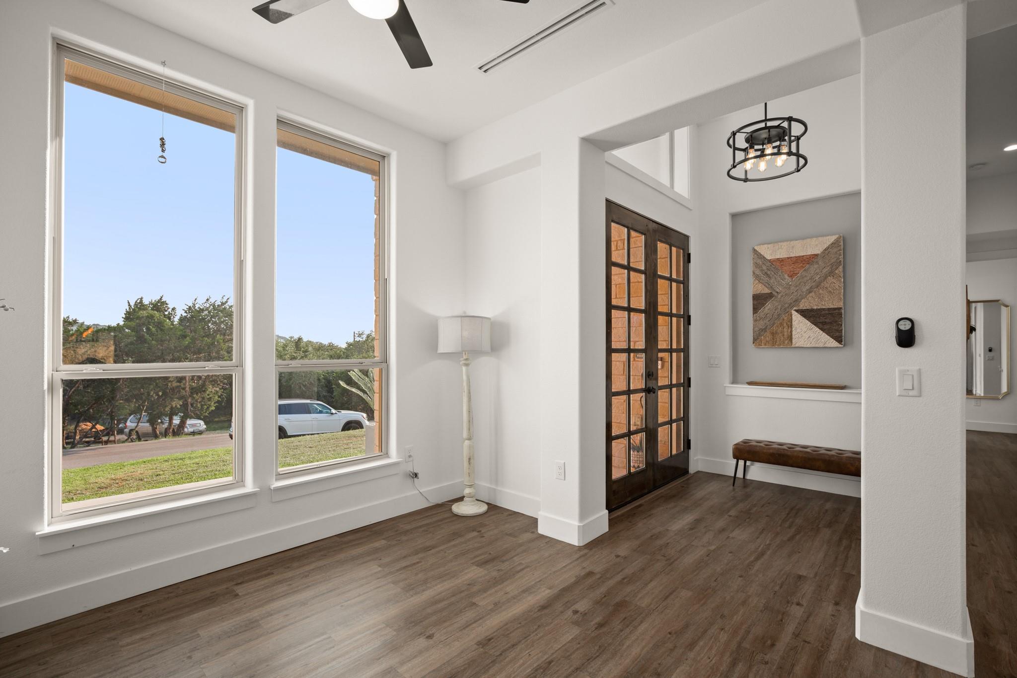 4216 Hillside Dr, Lago Vista, TX 78645