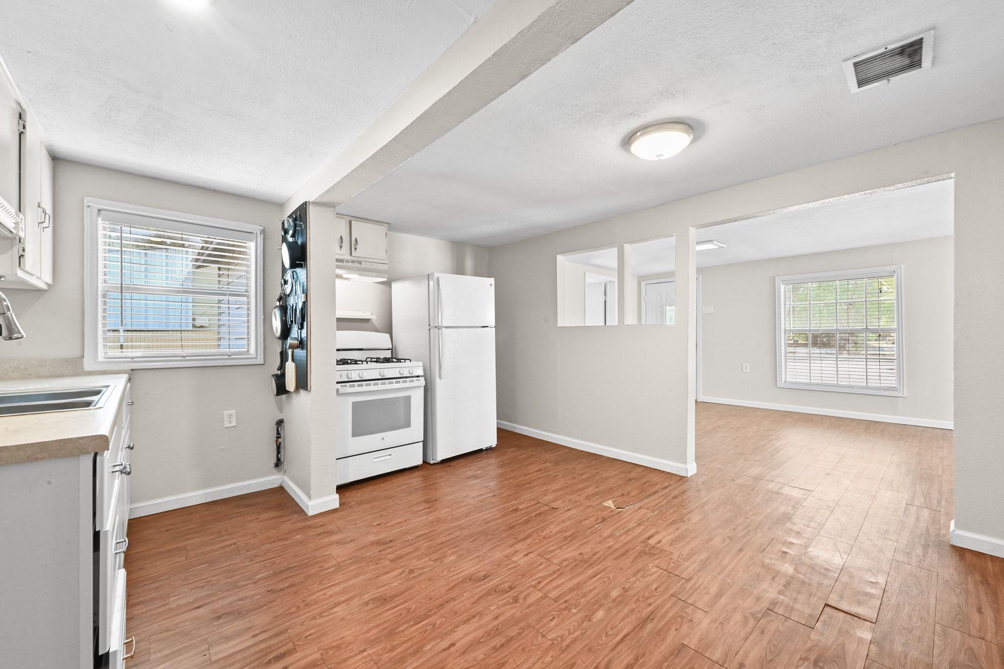 1706 Riverview St # B, Austin, TX 78702