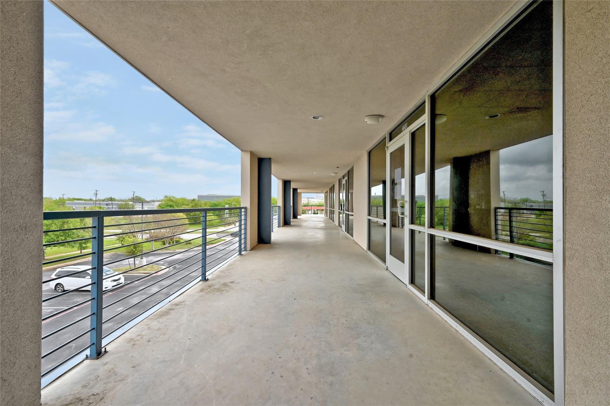 2050 Double Creek Dr, Round Rock, TX 78664