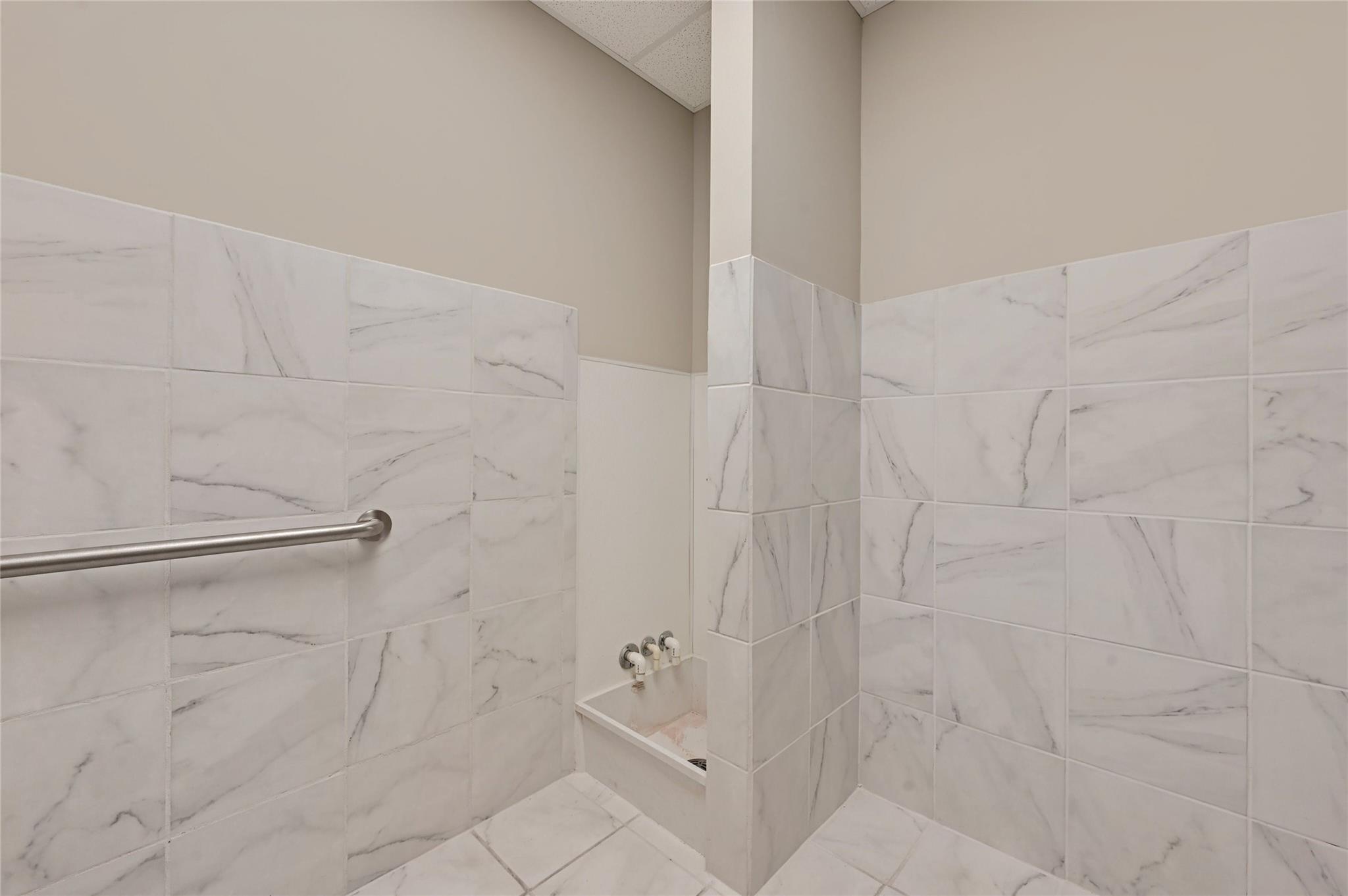 2050 Double Creek Dr, Round Rock, TX 78664