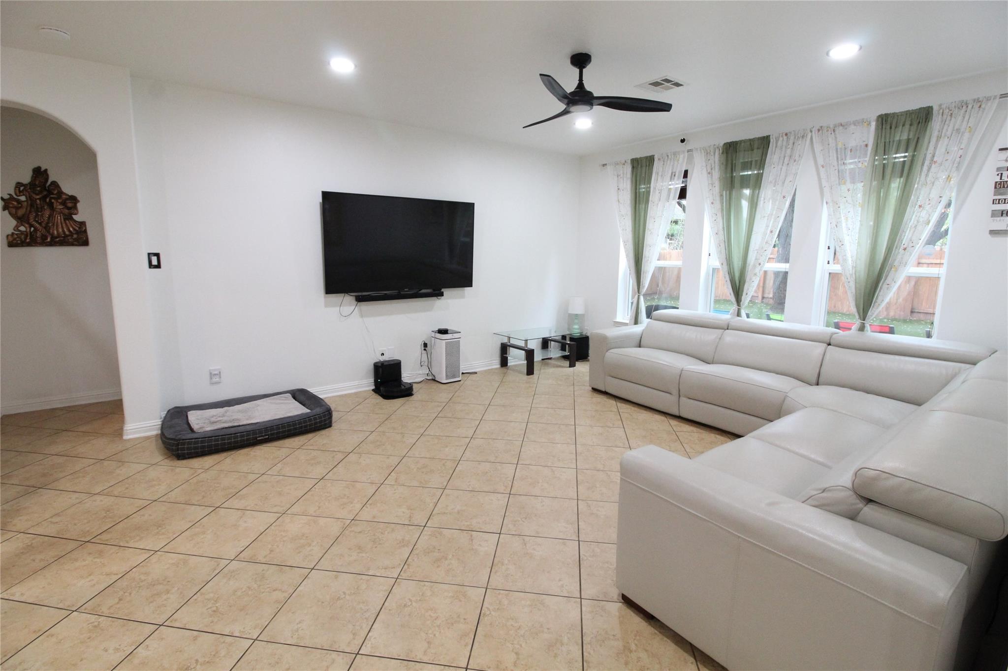 606 Spanish Mustang Dr, Cedar Park, TX 78613