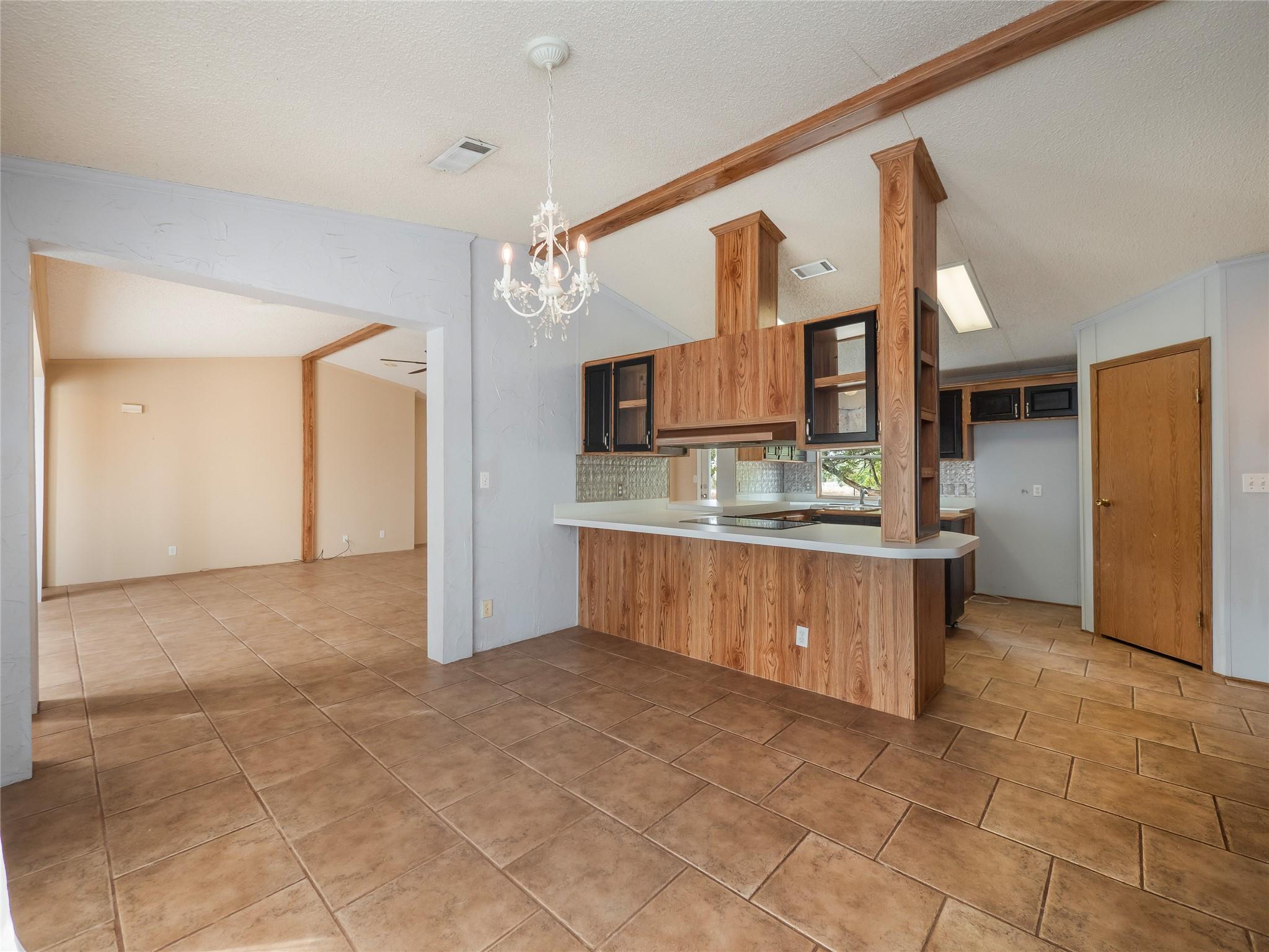 635 Ramms Dr, Florence, TX 76527