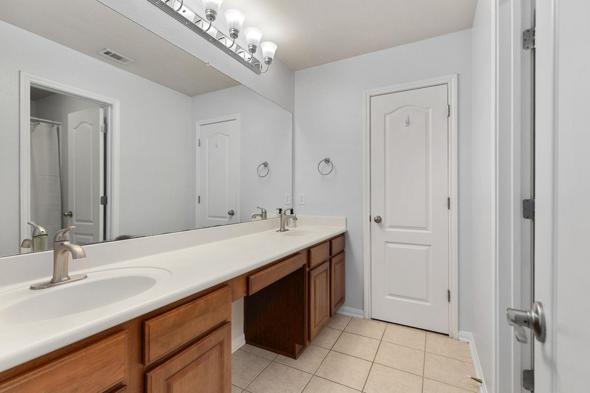 701 Old Ravine Ct, Round Rock, TX 78665