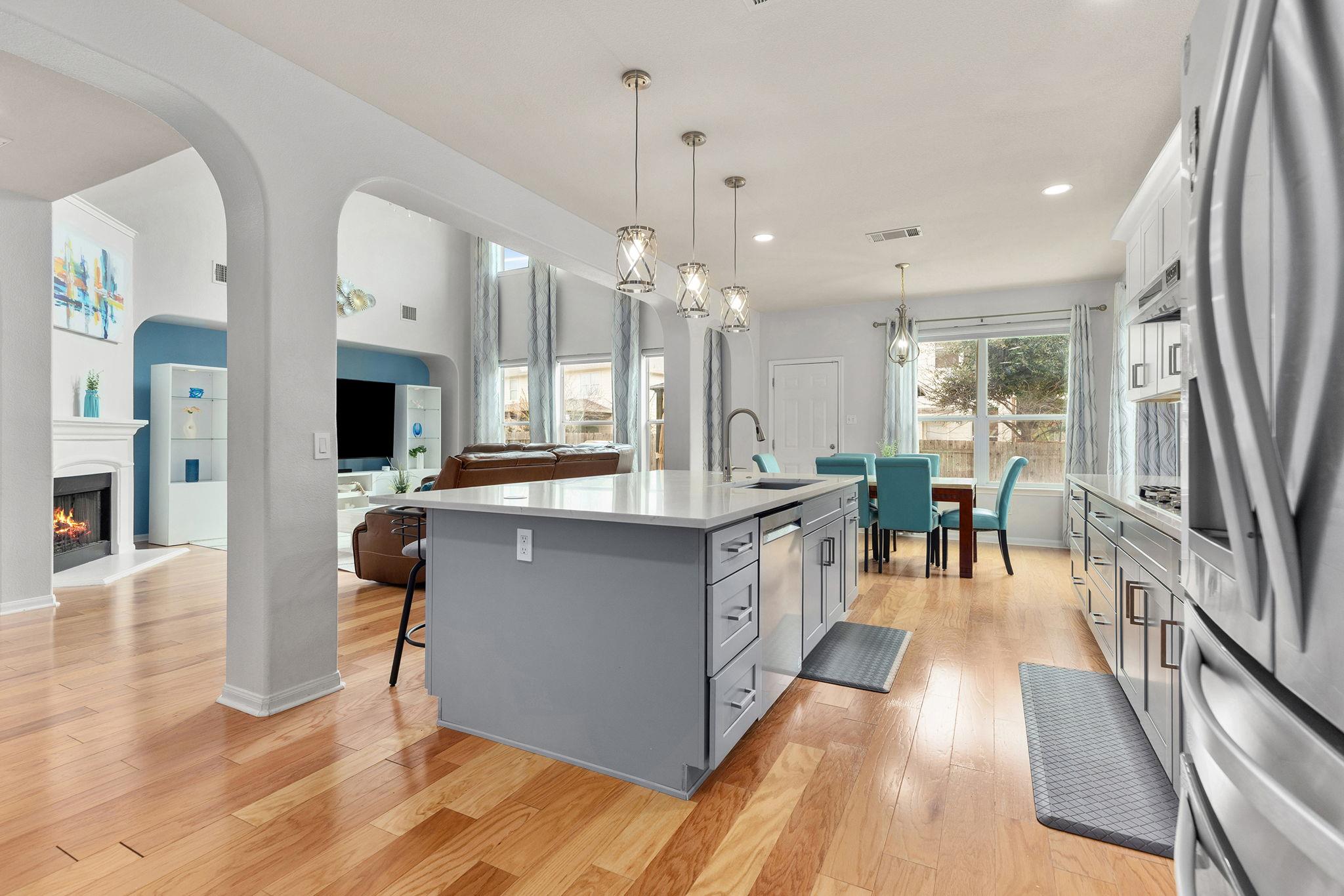 701 Old Ravine Ct, Round Rock, TX 78665