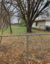 1001 W Haynie St, Llano, TX 78643