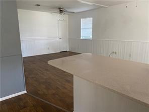 1001 W Haynie St, Llano, TX 78643