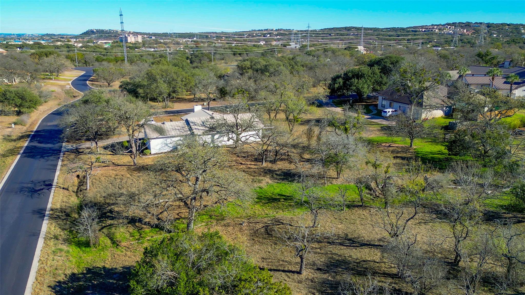 1216 Hi Circle N, Horseshoe Bay, TX 78657