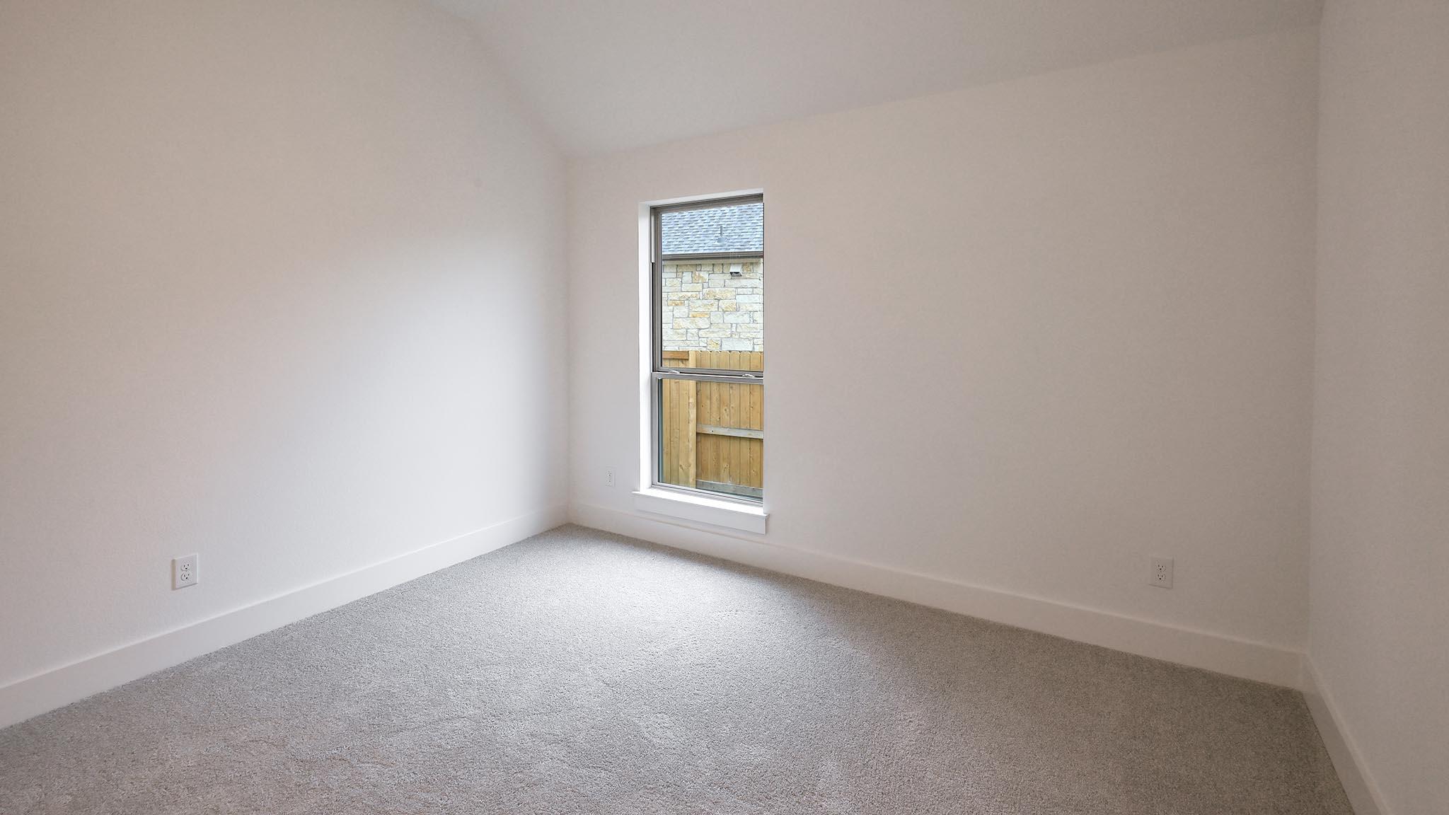 150 Lily Pad Ln, Kyle, TX 78640