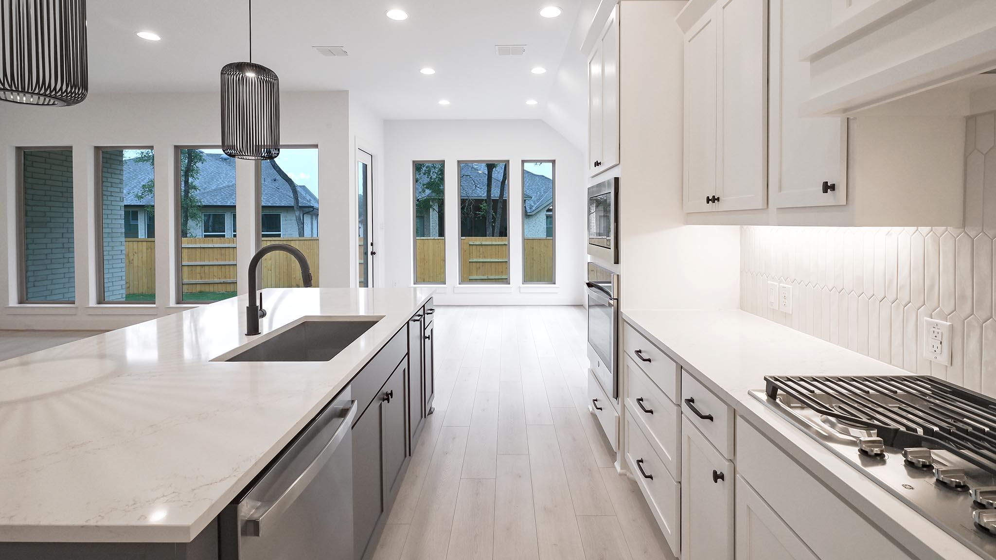 150 Lily Pad Ln, Kyle, TX 78640