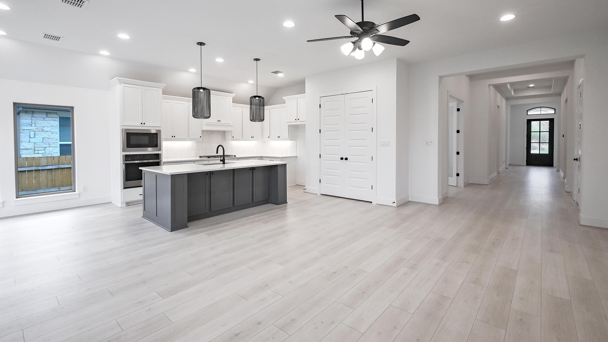 150 Lily Pad Ln, Kyle, TX 78640