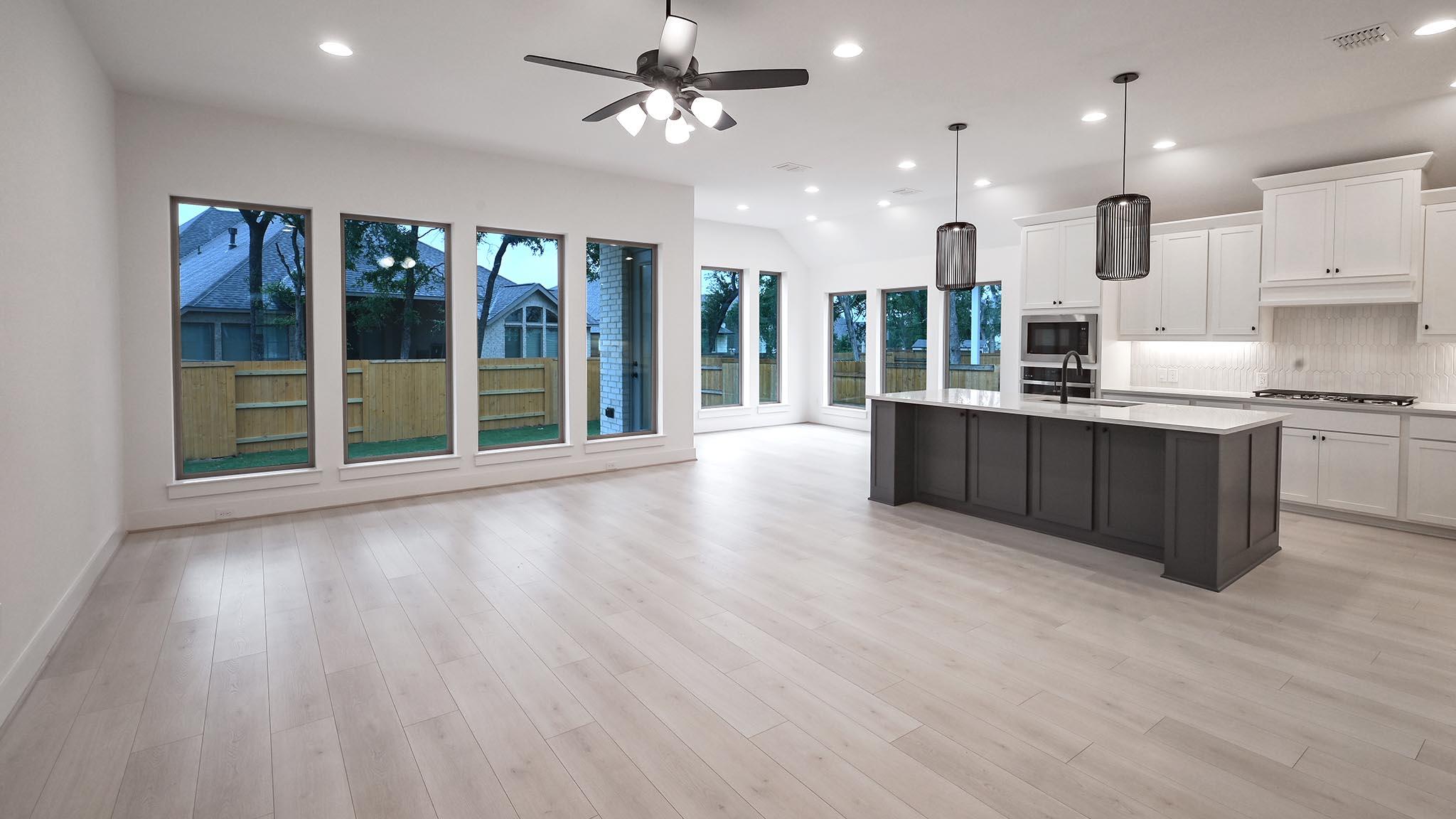 150 Lily Pad Ln, Kyle, TX 78640