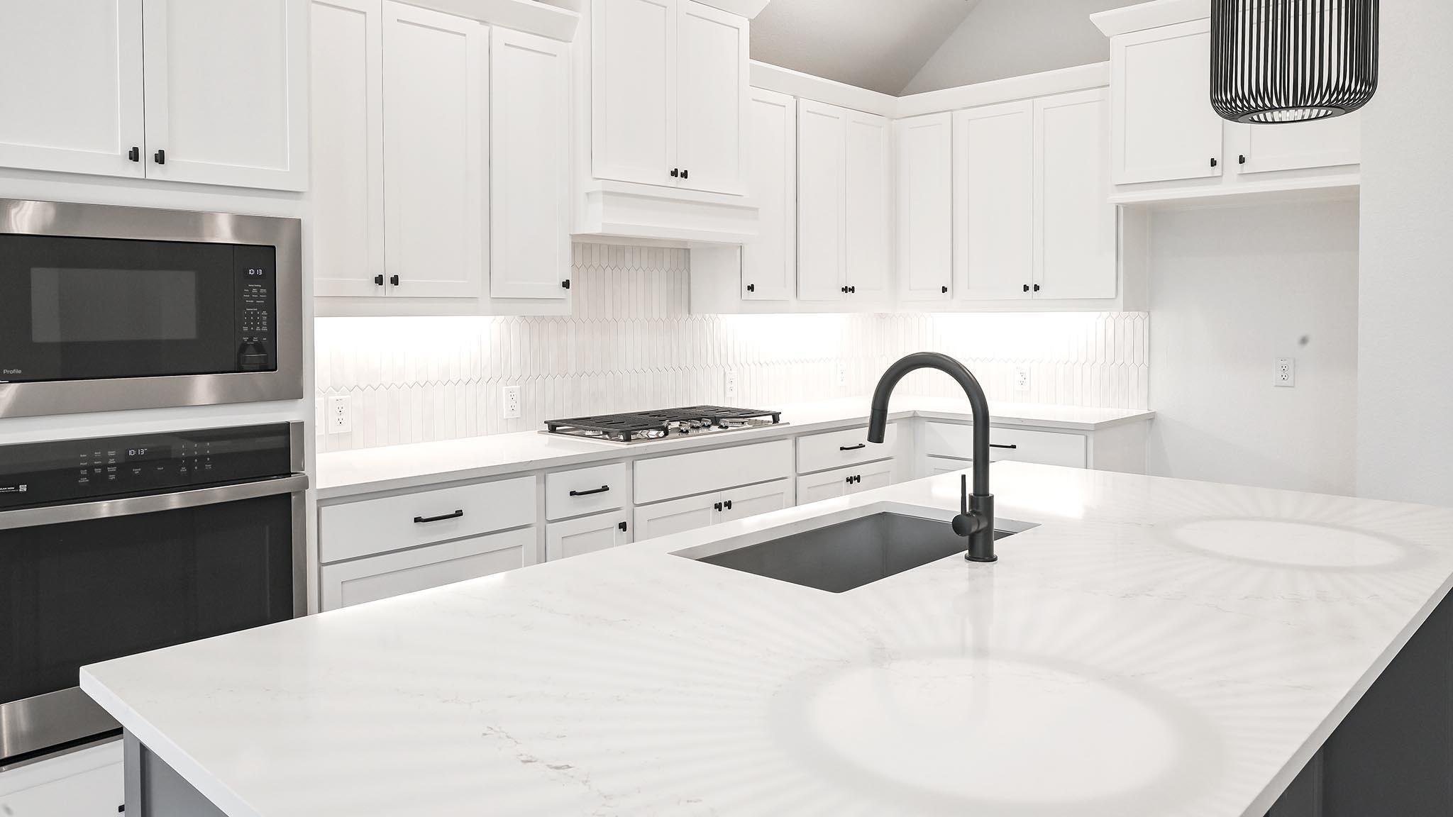 150 Lily Pad Ln, Kyle, TX 78640