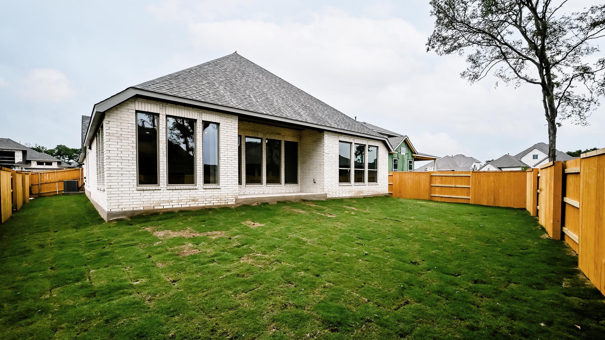 150 Lily Pad Ln, Kyle, TX 78640