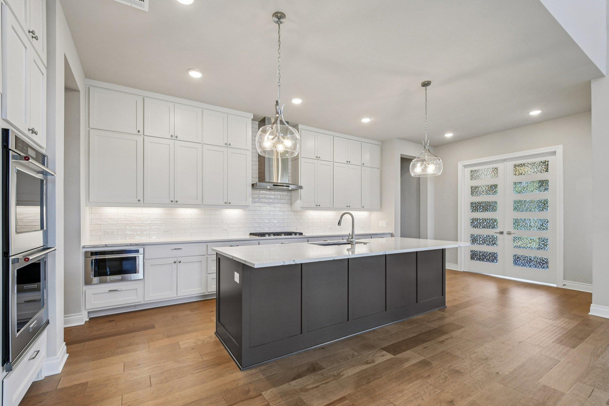 19500 Tranquility Falls Path, Lago Vista, TX 78645