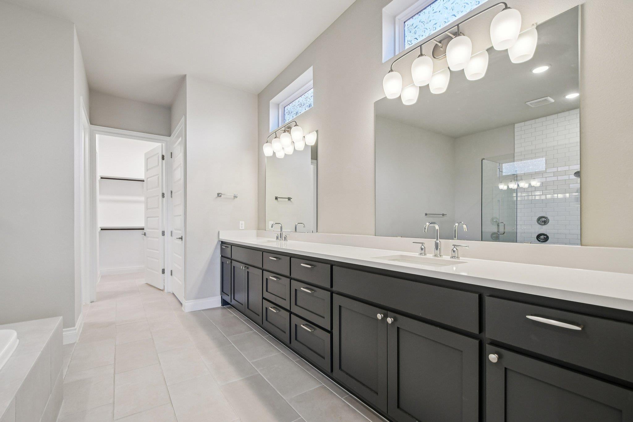 19500 Tranquility Falls Path, Lago Vista, TX 78645