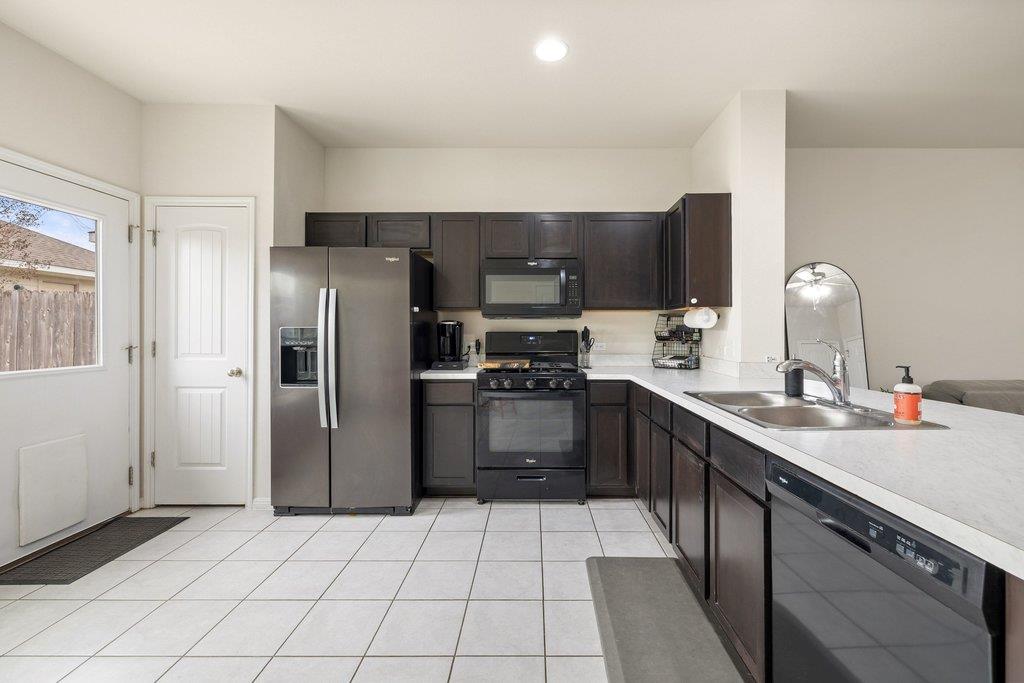 1058 Sand Post Pl, San Marcos, TX 78666